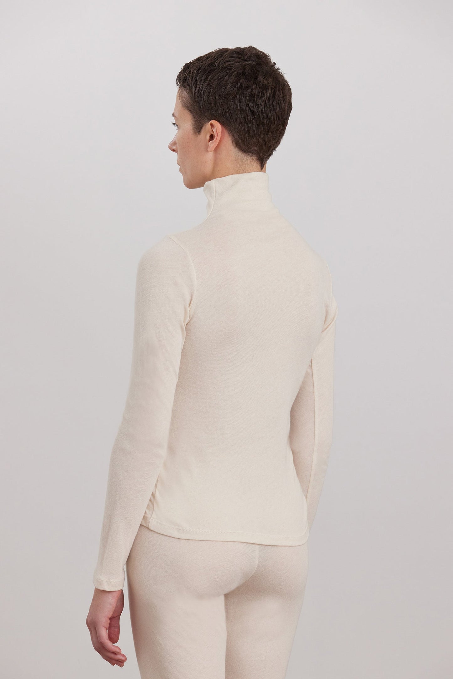 TURTLE NECK LONG SLEEVE / NATURAL