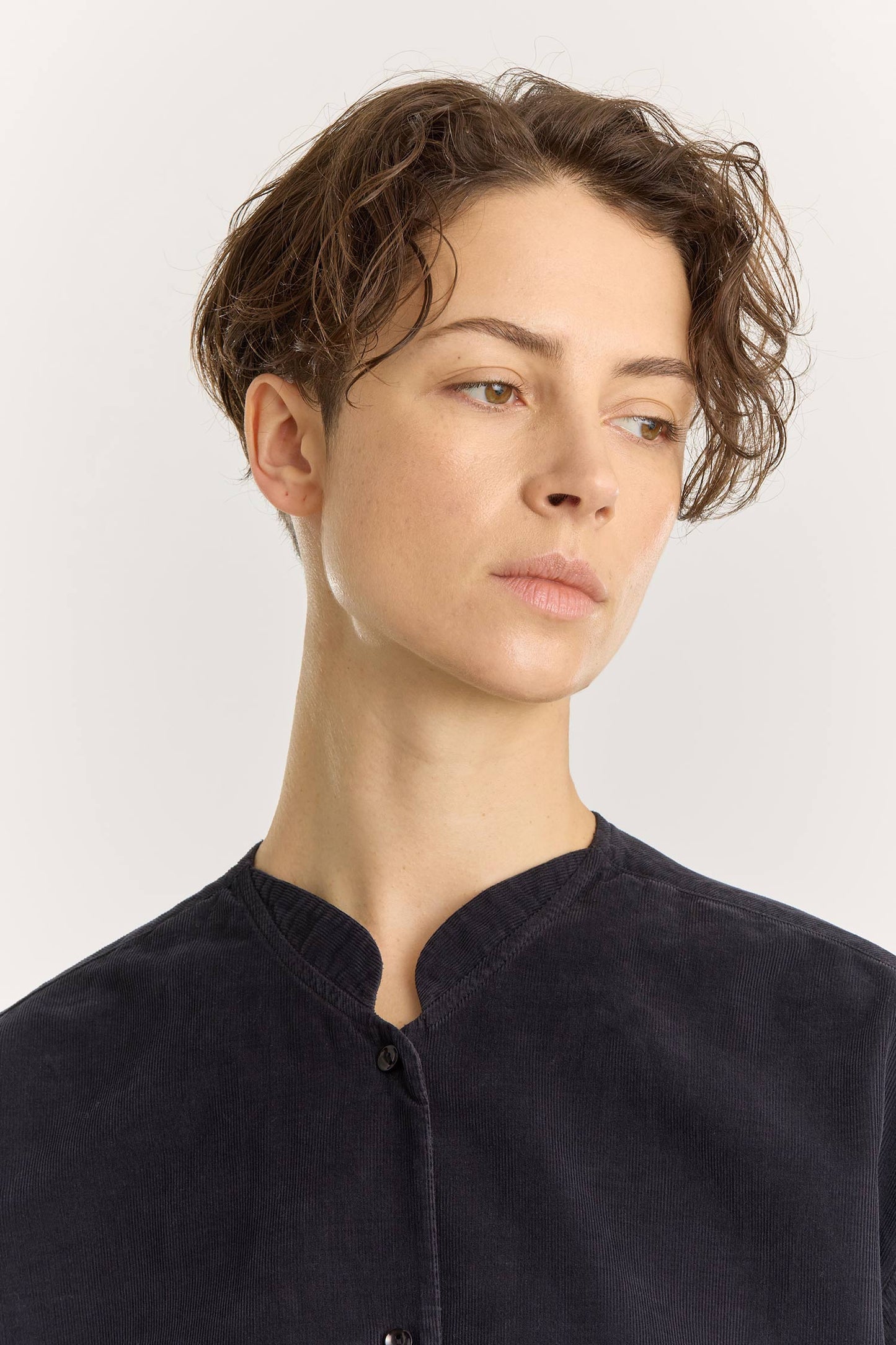 NEHRU SHIRTS / Dark navy
Nehru collar
Front button closure
Soft fabric
100% Cotton baby corduroy
Cold machine or hand wash, tumble dry low or dry flat, no bleach
Style Number: BC-NS08
Regular fit
Made in USA