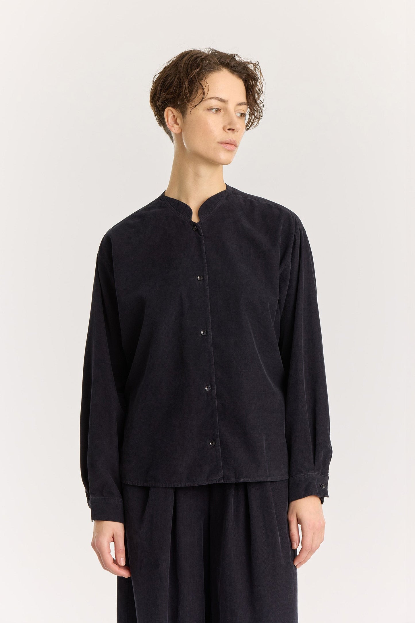 NEHRU SHIRTS / Dark navy
Nehru collar
Front button closure
Soft fabric
100% Cotton baby corduroy
Cold machine or hand wash, tumble dry low or dry flat, no bleach
Style Number: BC-NS08
Regular fit
Made in USA