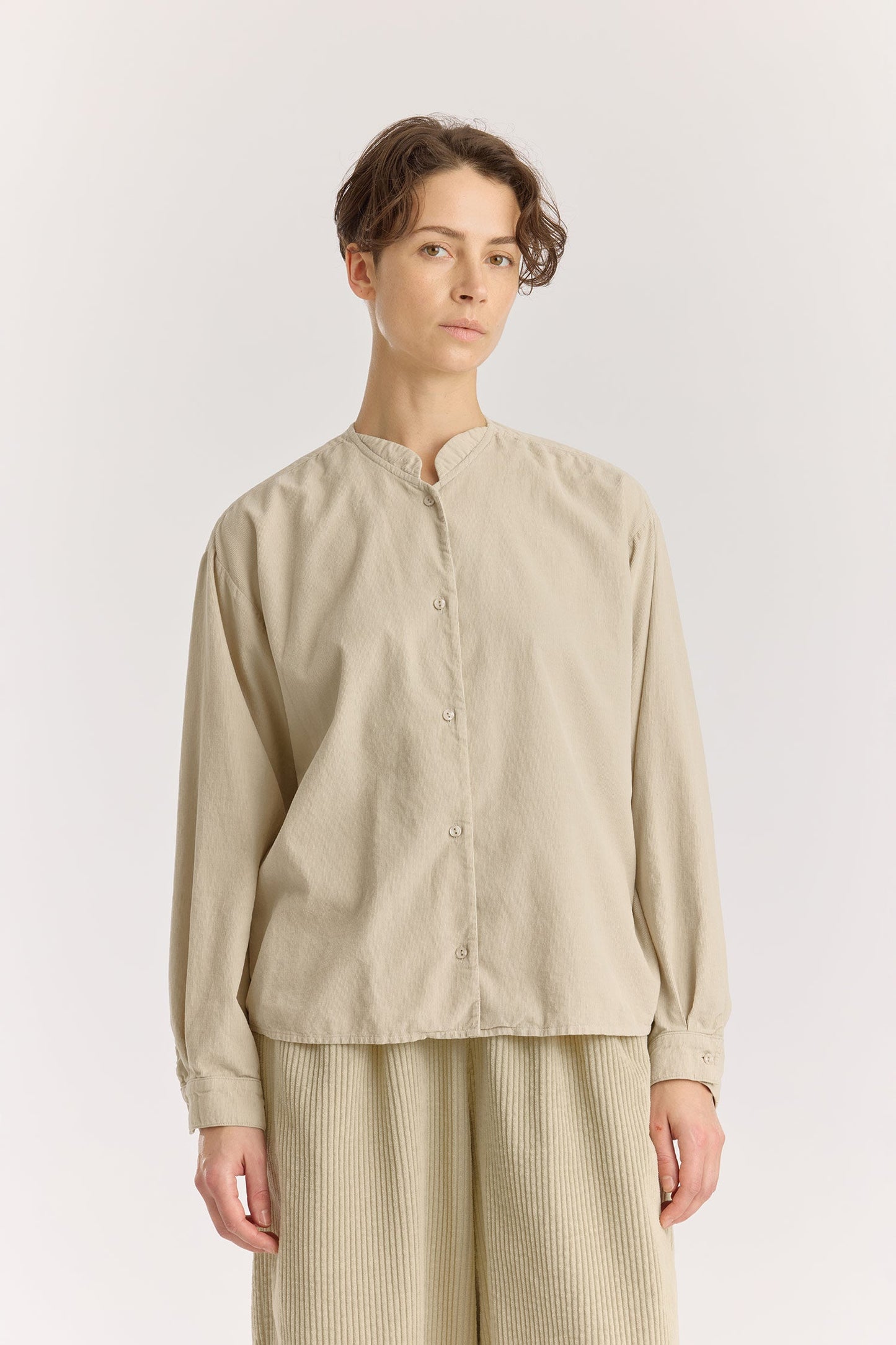 NEHRU SHIRTS / Ivory
Nehru collar
Front button closure
Soft fabric
100% Cotton baby corduroy
Cold machine or hand wash, tumble dry low or dry flat, no bleach
Style Number: BC-NS08
Regular fit
Made in USA