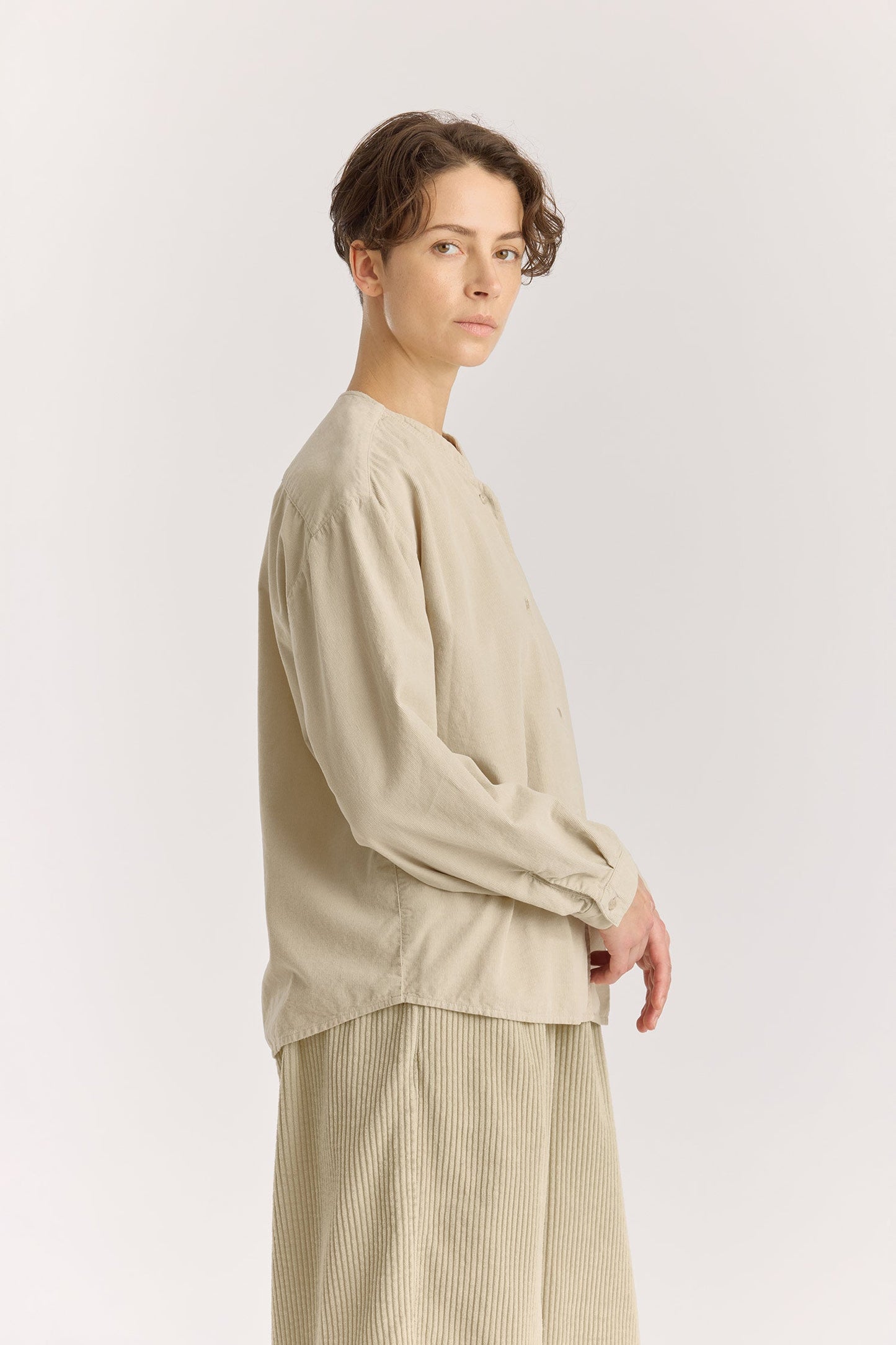 NEHRU SHIRTS / Ivory
Nehru collar
Front button closure
Soft fabric
100% Cotton baby corduroy
Cold machine or hand wash, tumble dry low or dry flat, no bleach
Style Number: BC-NS08
Regular fit
Made in USA