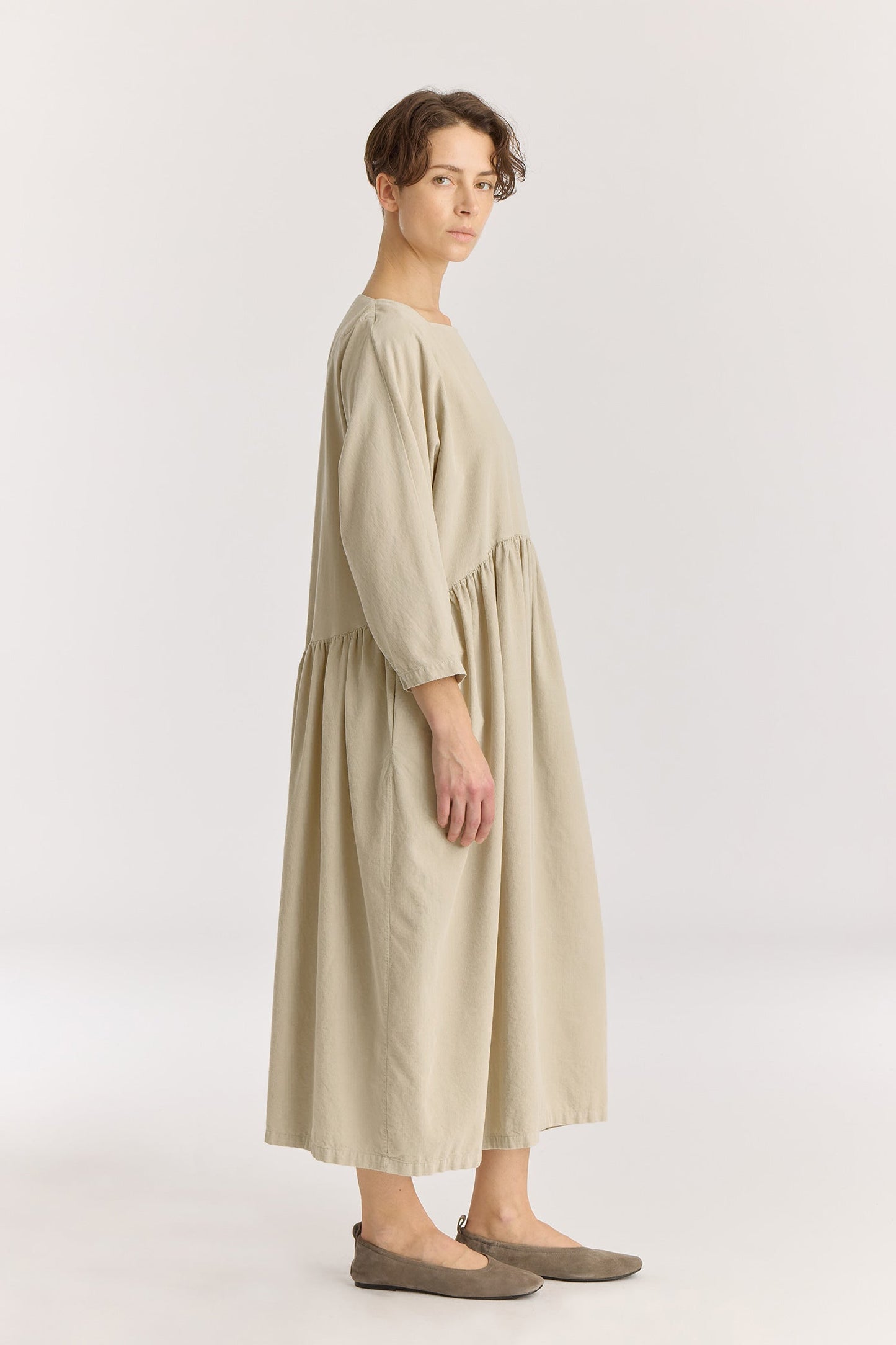 Tradi Dress / Ivory
Square neckline with facing
Dolman sleeves
Shirring on front and back for volume bottom
Side seam pockets
100% Cotton baby corduroy
Cold machine or hand wash, tumble dry low or dry flat, no bleach
Style number: BC-TRD01
Relaxed Fit
Made in USA