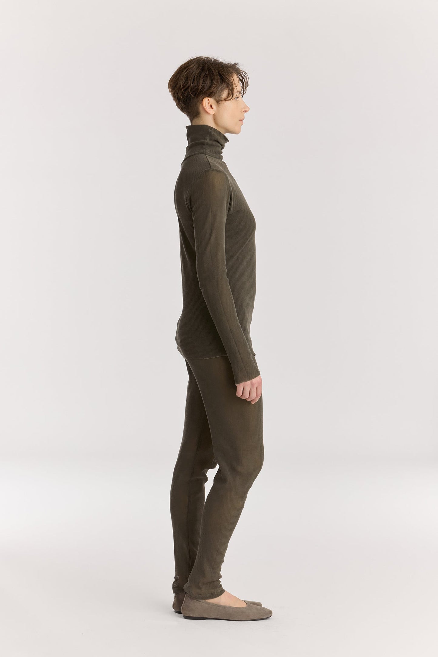 MESH LEGGINGS / SLATE
Elasticized waistband
100% cotton mesh
Cold machine or hand wash, tumble dry low in a mesh bag or dry flat, no bleach
Style Number: MC-LG05
Regular fit
MADE IN USA