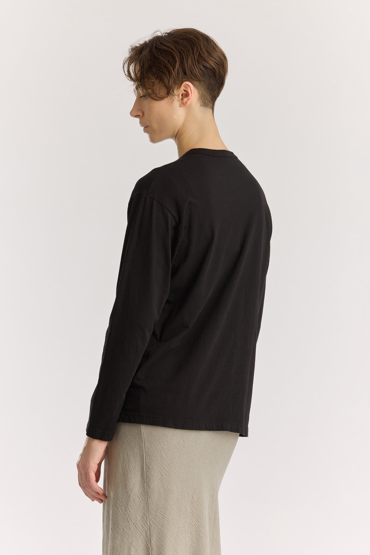 Regular Long Sleeve Tee / Black
Basic crew neck
Regular silhouette
Soft fabric
100% Organic cotton jersey
Cold machine or hand wash, tumble dry low or dry flat, no bleach
Style Number: OC-RST25
Regular fit
Made in USA