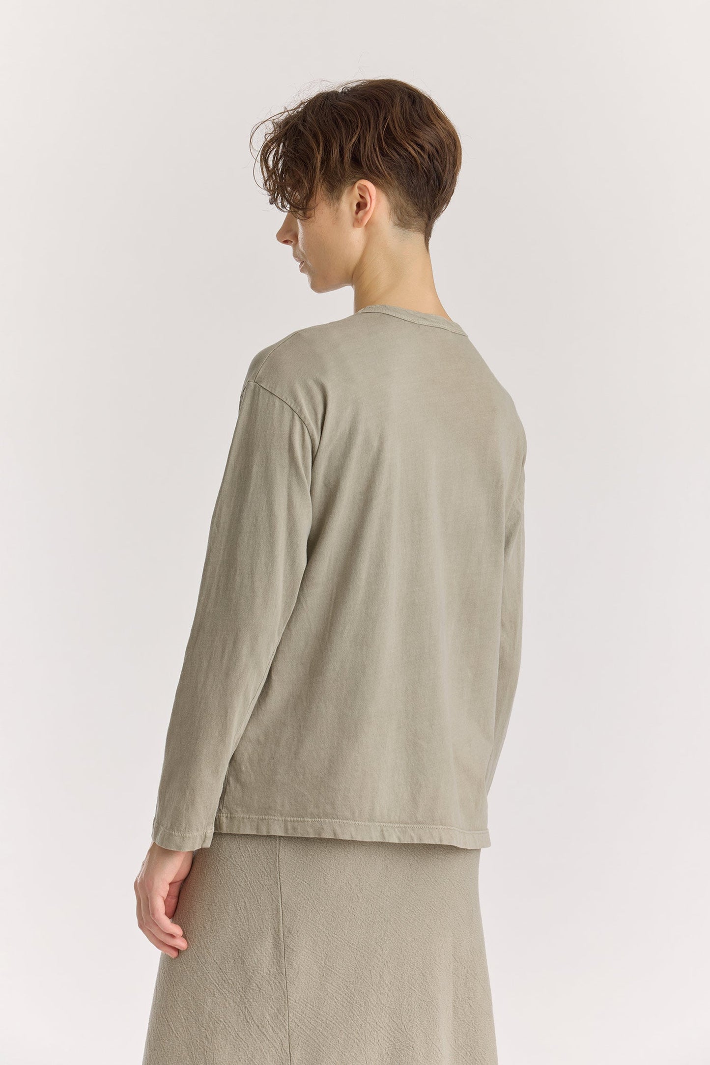 Regular Long Sleeve Tee / Lime Stone
Basic crew neck
Regular silhouette
Soft fabric
100% Organic cotton jersey
Cold machine or hand wash, tumble dry low or dry flat, no bleach
Style Number: OC-RST25
Regular fit
Made in USA