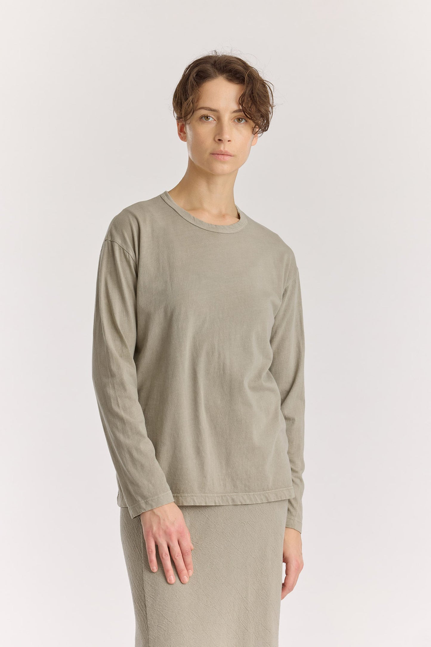 Regular Long Sleeve Tee / Lime Stone
Basic crew neck
Regular silhouette
Soft fabric
100% Organic cotton jersey
Cold machine or hand wash, tumble dry low or dry flat, no bleach
Style Number: OC-RST25
Regular fit
Made in USA
