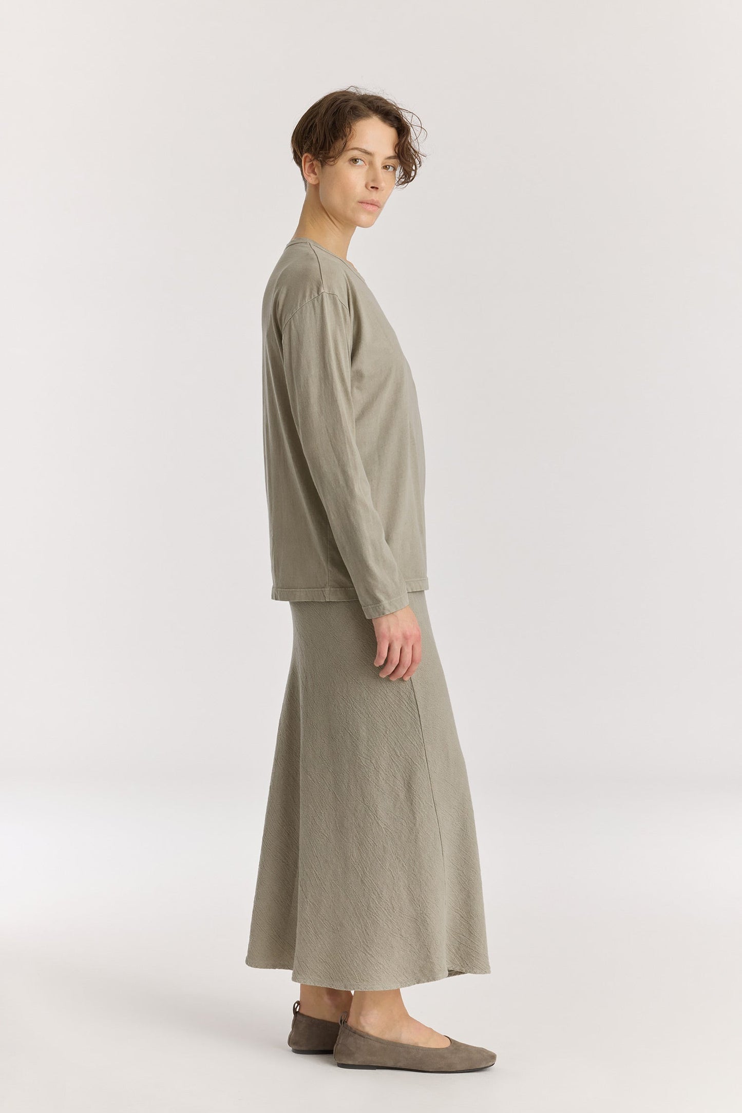 Regular Long Sleeve Tee / Lime Stone
Basic crew neck
Regular silhouette
Soft fabric
100% Organic cotton jersey
Cold machine or hand wash, tumble dry low or dry flat, no bleach
Style Number: OC-RST25
Regular fit
Made in USA