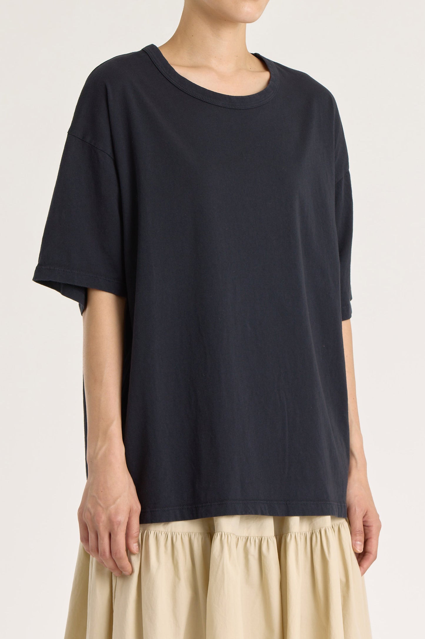 LOOSE SHORT SLEEVE TEE / BLACK / OR-LSS24