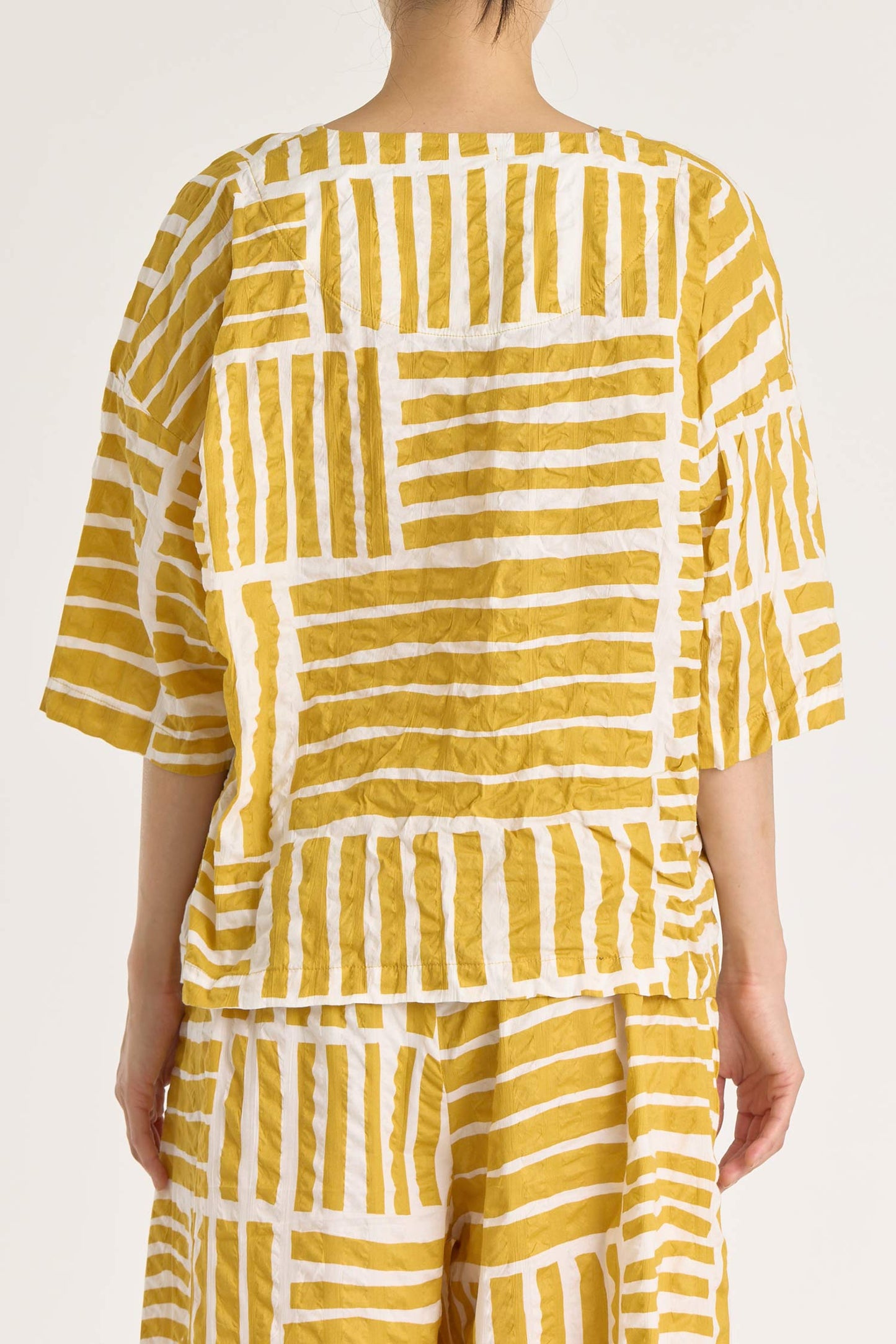 SHORT SLEEVE SQUARE NECK TOP / PRINT GOLD