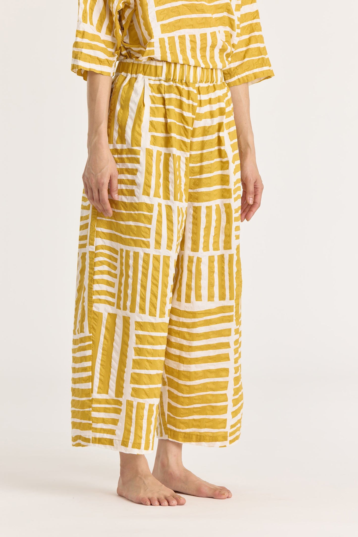 WIDE PANTS / PRINT GOLD