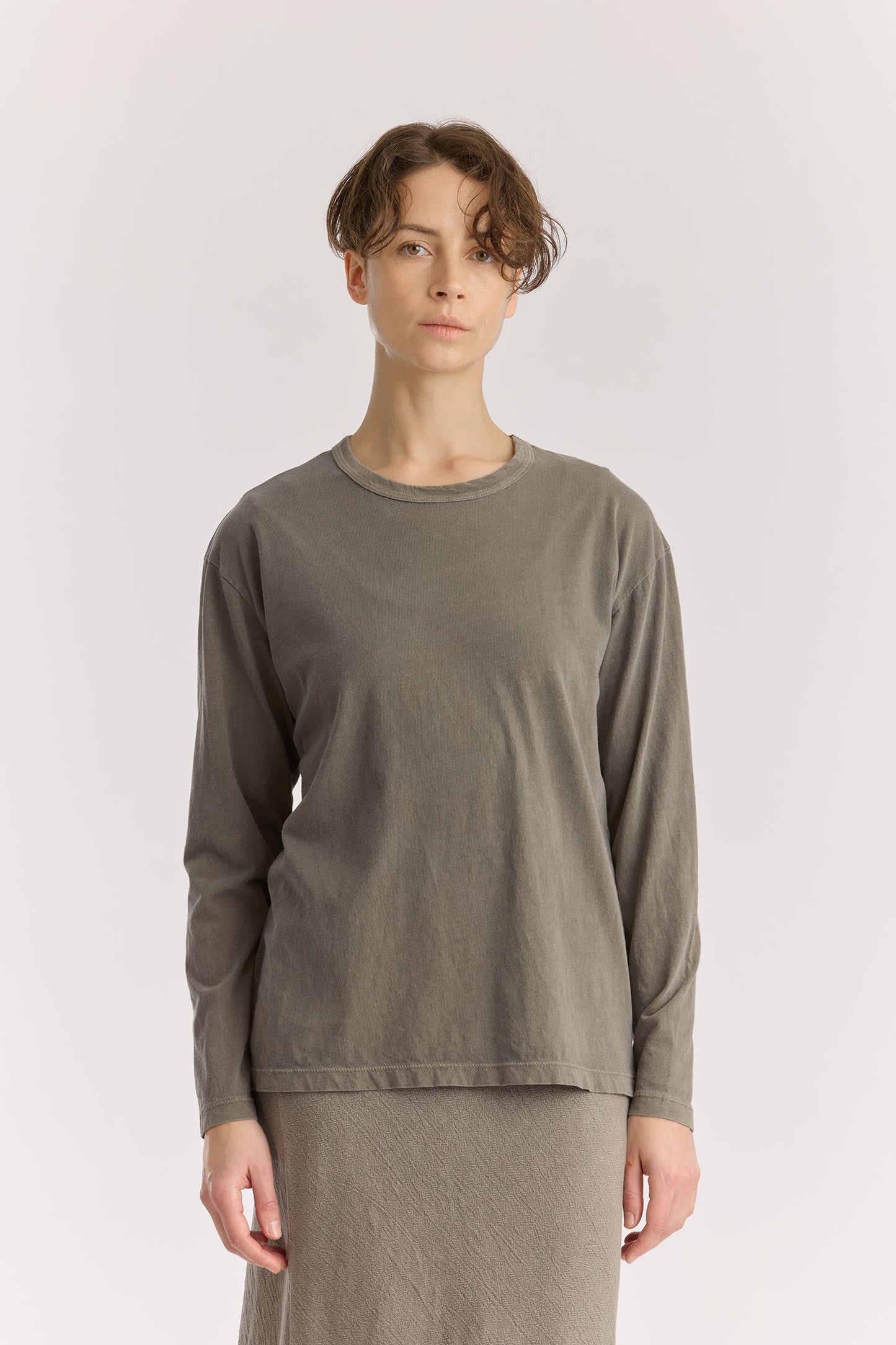 Regular Long Sleeve Tee / Dark Stone
Basic crew neck
Regular silhouette
Soft fabric
100% Organic cotton jersey
Cold machine or hand wash, tumble dry low or dry flat, no bleach
Style Number: OC-RST25
Regular fit
Made in USA