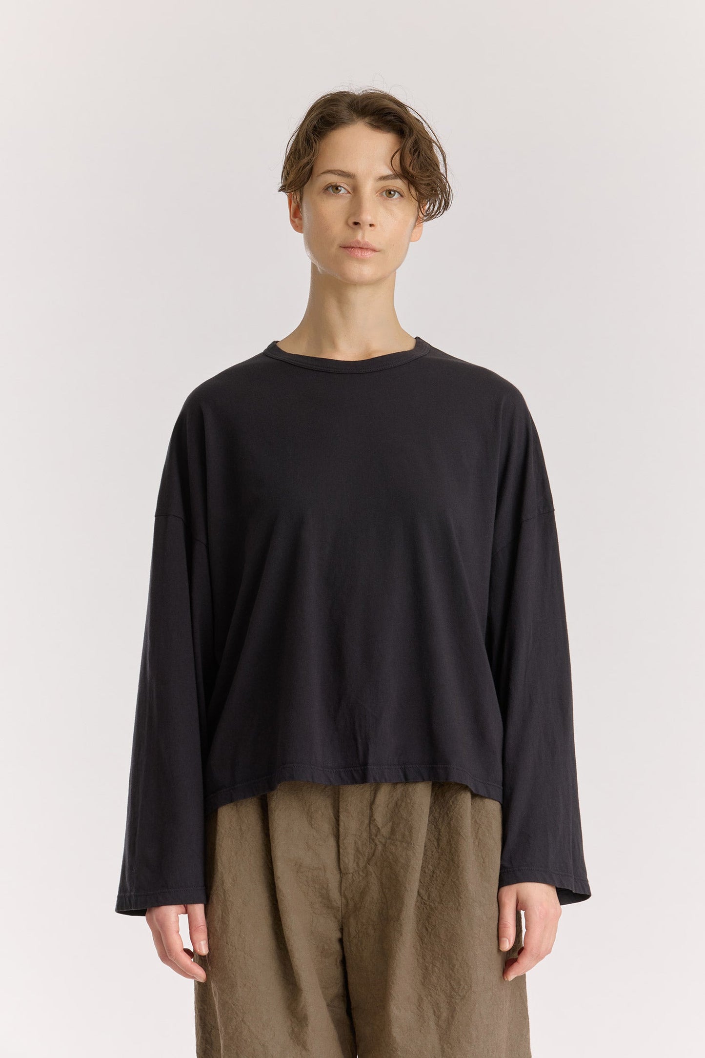 Wide Long Sleeve Tee / Black
Basic crew neck
Boxy silhouette
Soft fabric
100% Organic Cotton jersey
Cold machine or hand wash, tumble dry low or dry flat, no bleach
Style Number: OC-WLT28
Relaxed fit
Made in USA