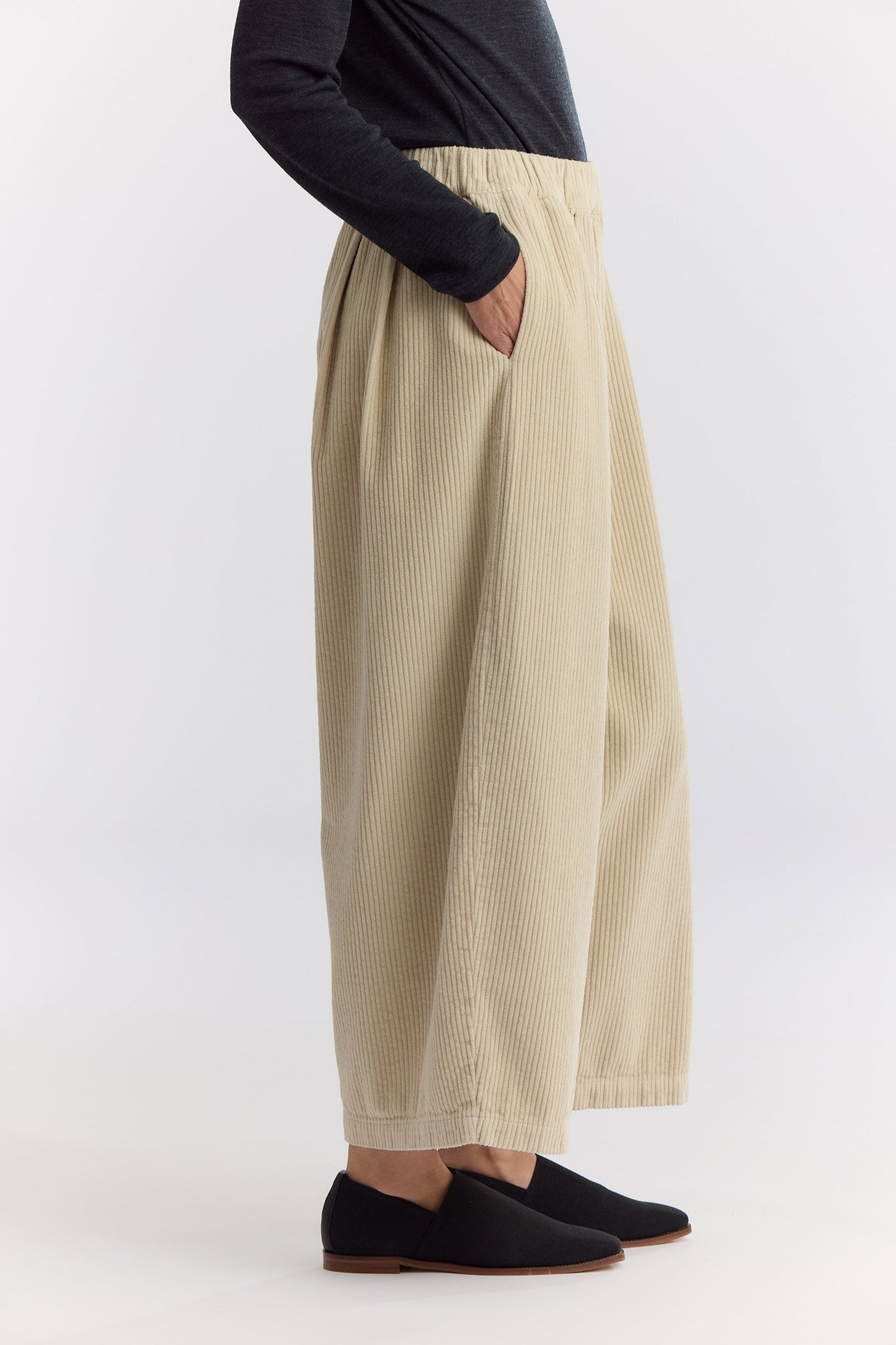 CORDUROY WIDE PANTS / IVORY