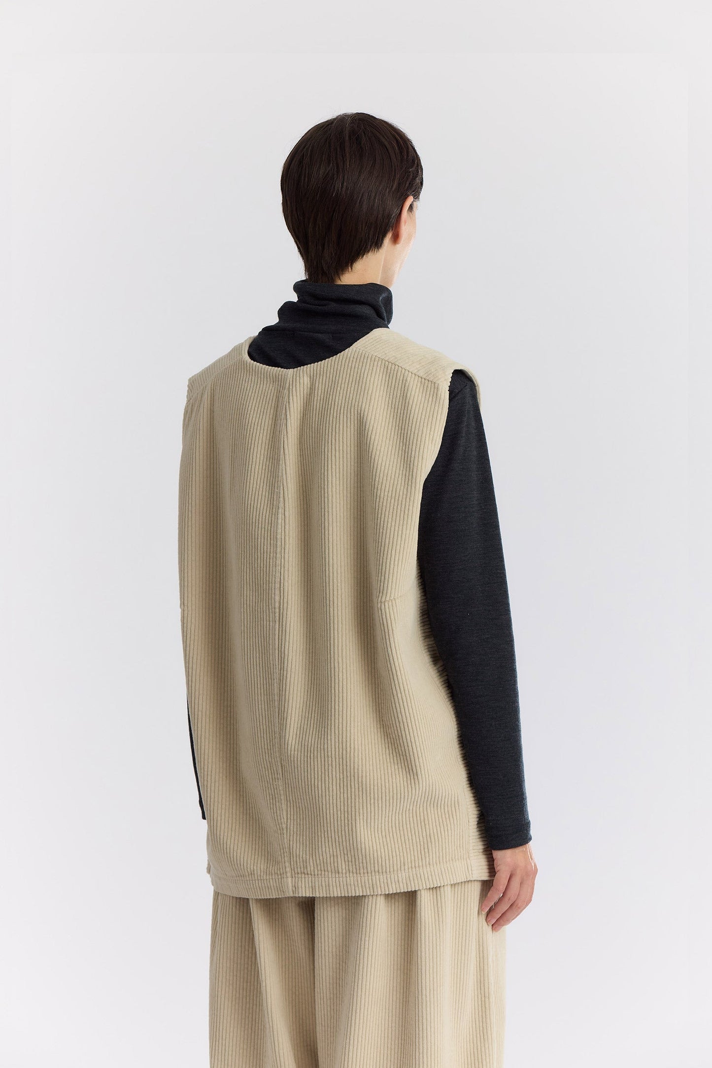 CORDUROY VEST / IVORY