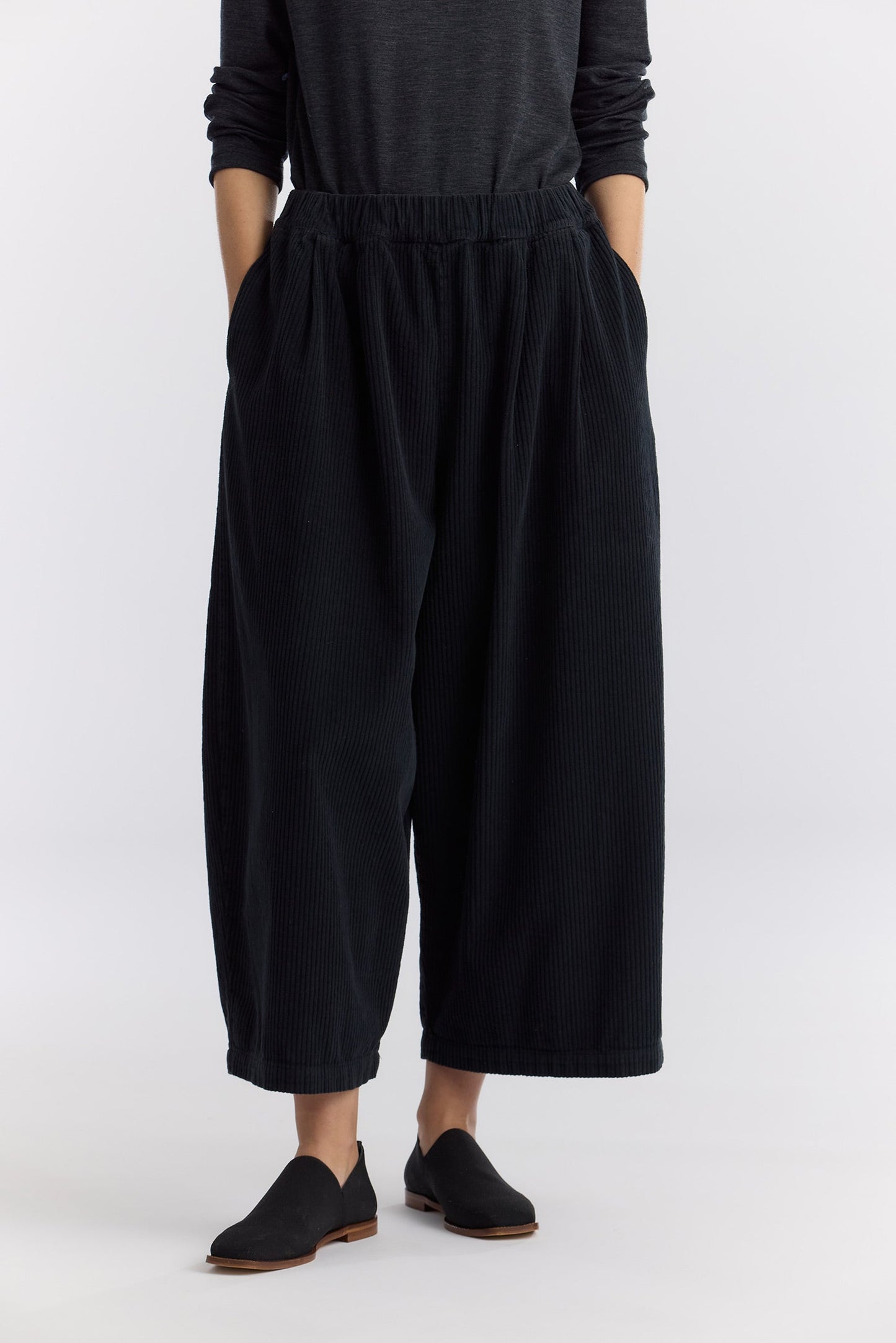 CORDUROY WIDE PANTS / DK. GREY