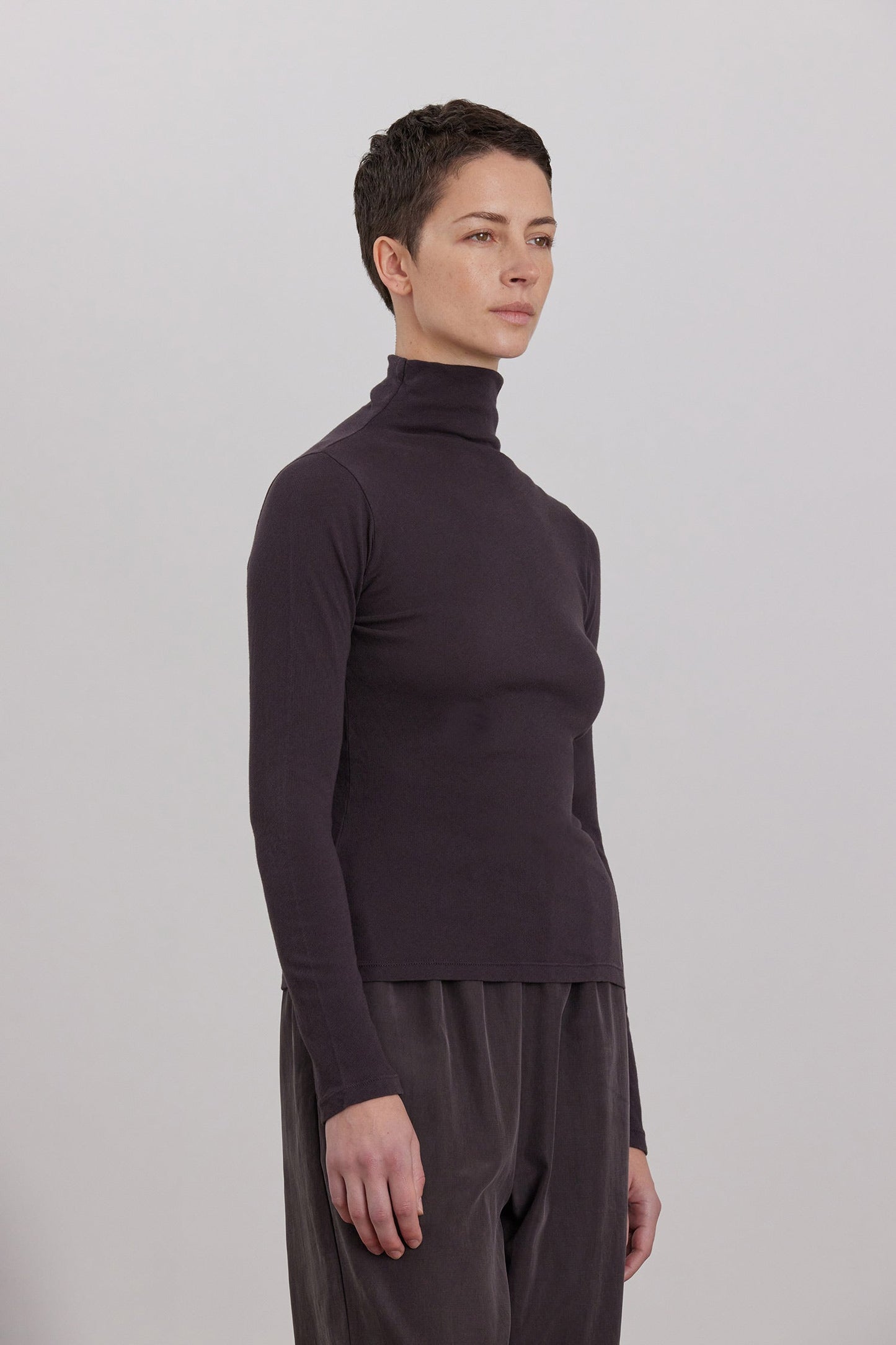 TURTLE NECK LONG SLEEVE / DK. PLUM