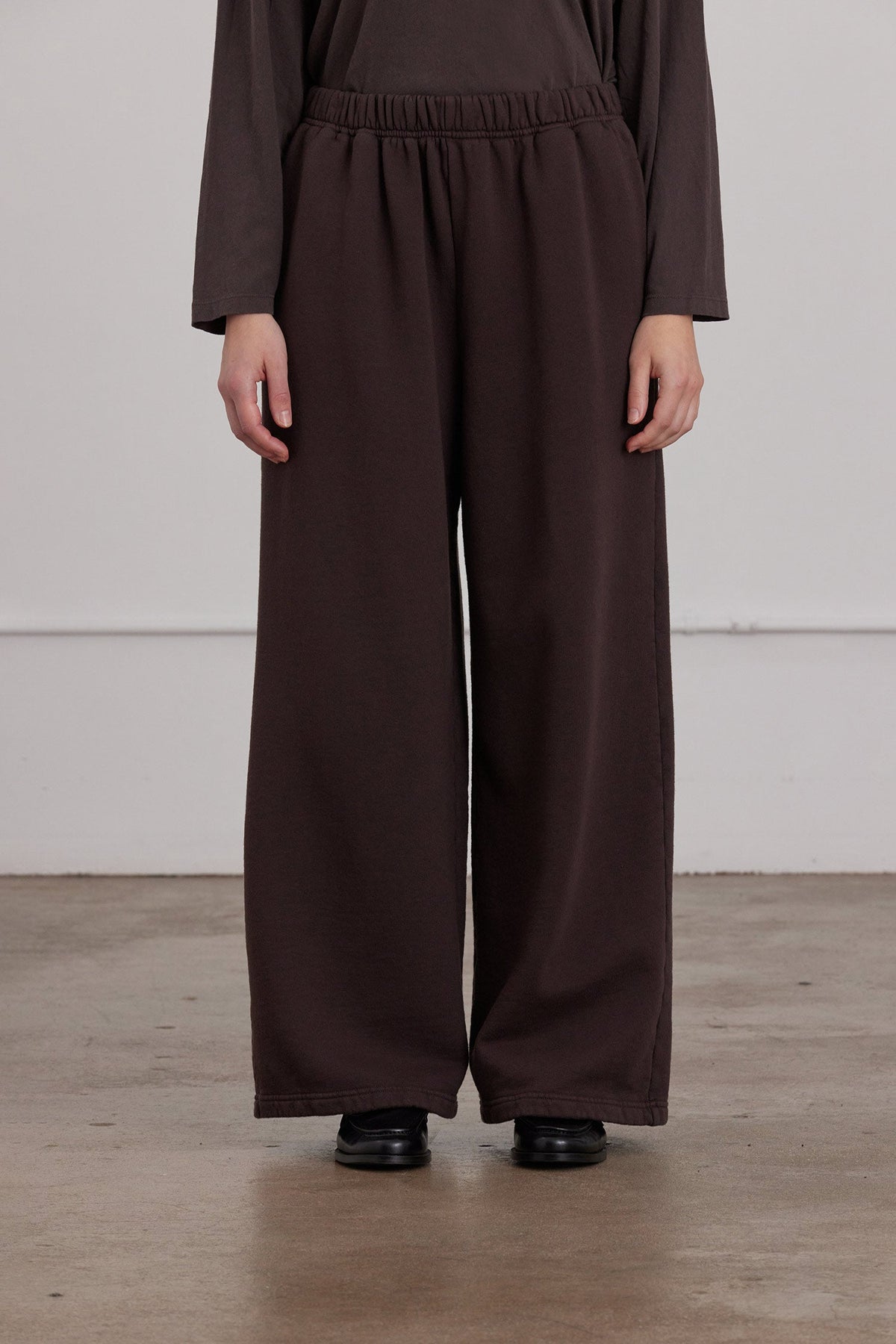 ORGANIC COTTON CASHMERE WIDE LONG SWEATPANTS / DK. CACAO