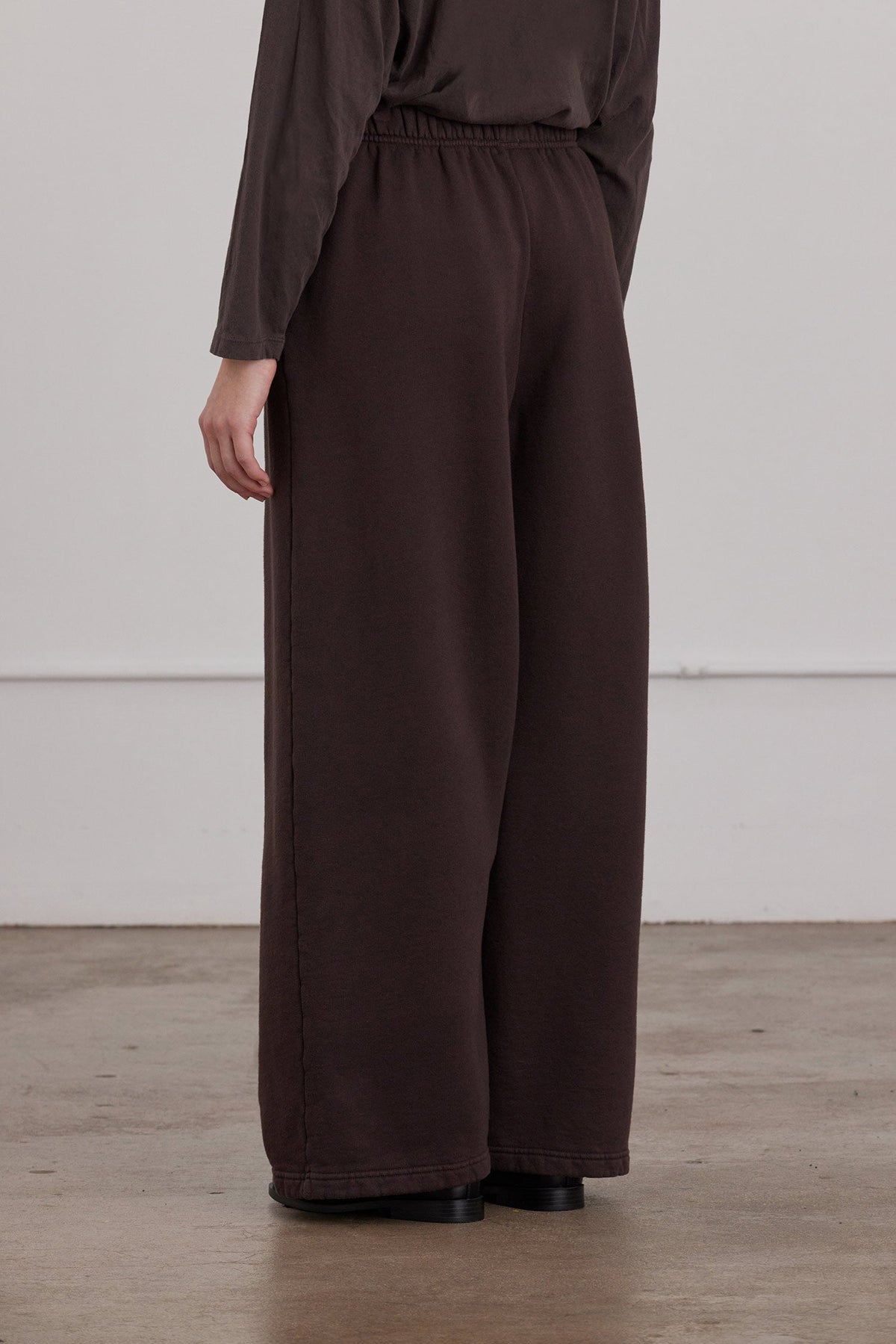 ORGANIC COTTON CASHMERE WIDE LONG SWEATPANTS / DK. CACAO