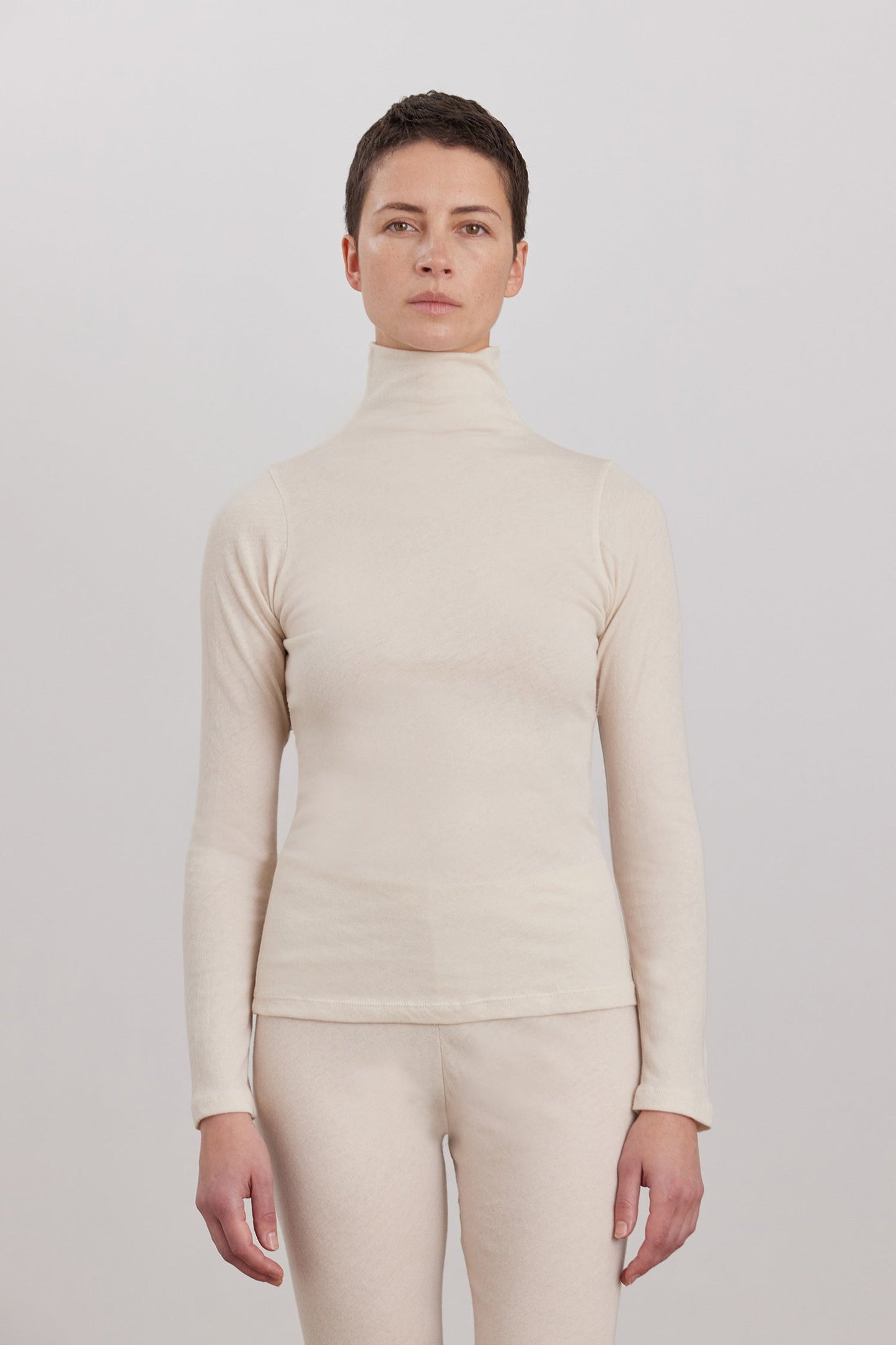 TURTLE NECK LONG SLEEVE / NATURAL