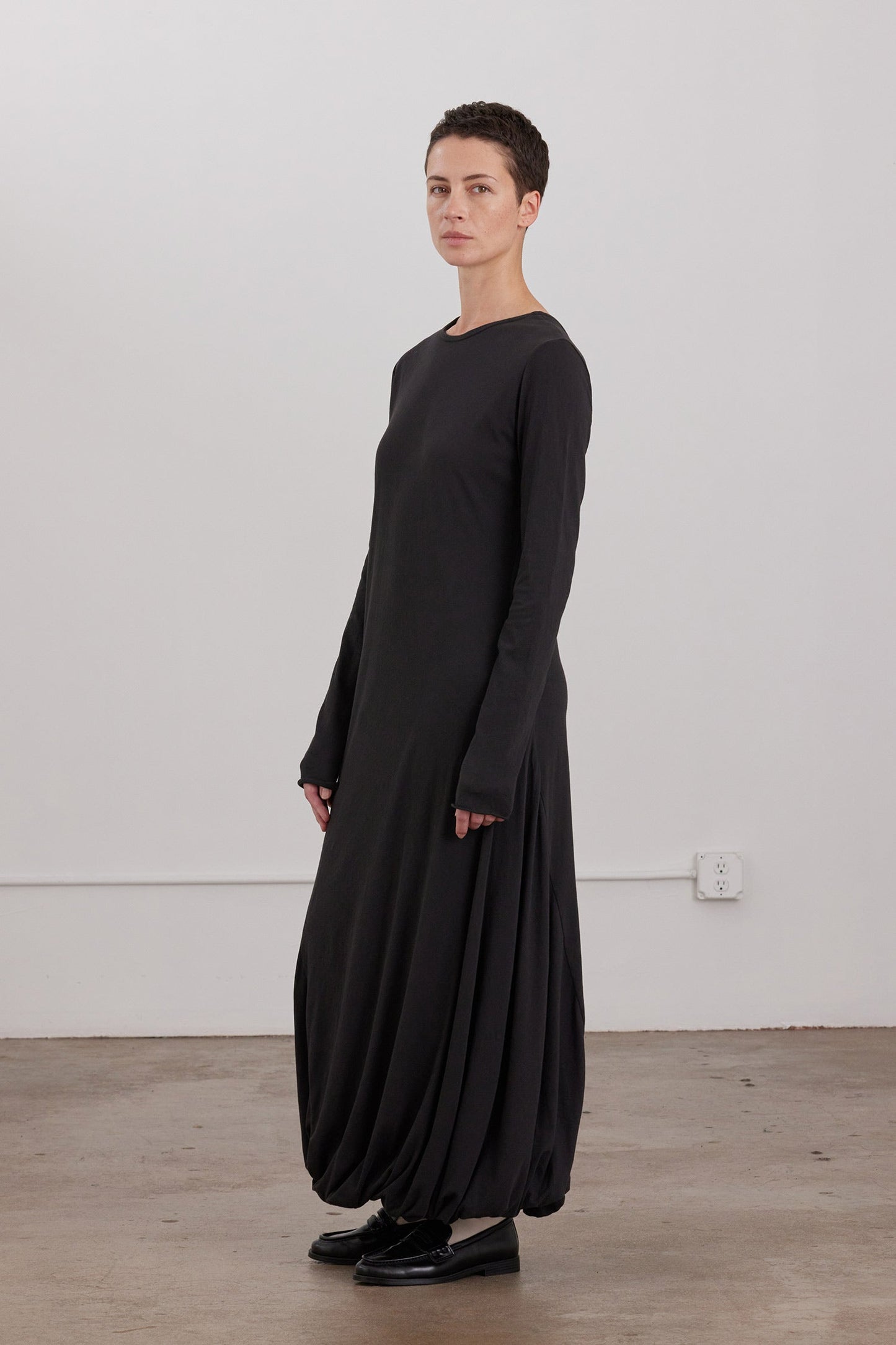 ORGANIC COTTON TWISTED DRESS / BLACK