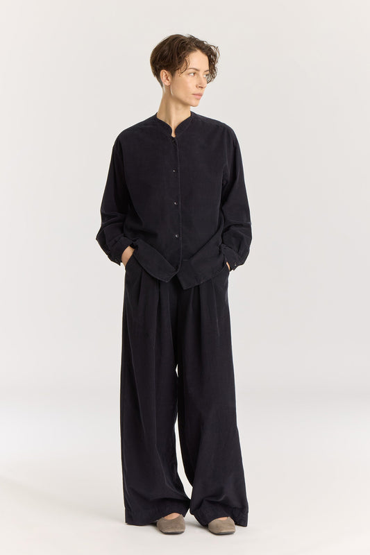 NEHRU SHIRTS / Dark navy
Nehru collar
Front button closure
Soft fabric
100% Cotton baby corduroy
Cold machine or hand wash, tumble dry low or dry flat, no bleach
Style Number: BC-NS08
Regular fit
Made in USA