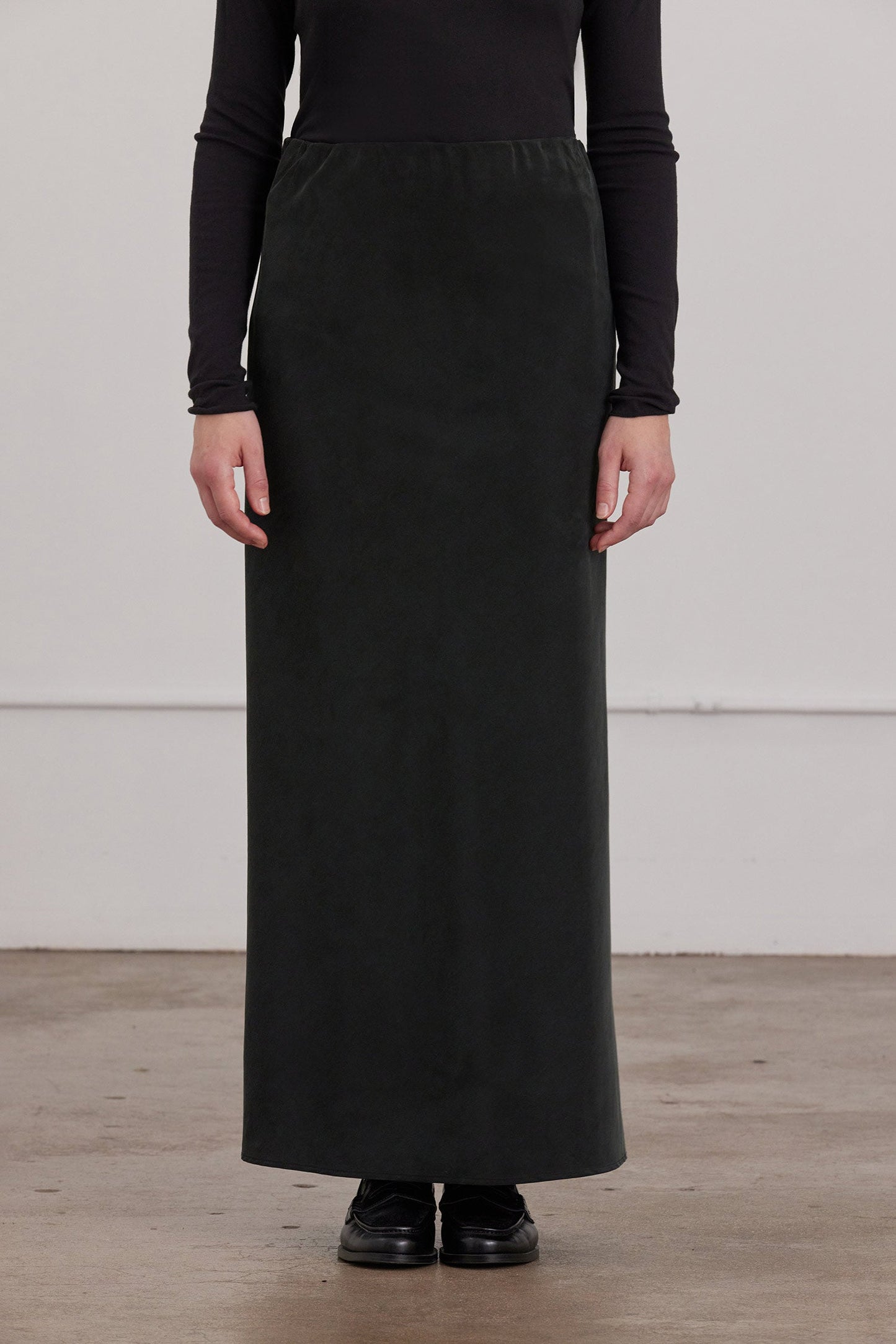 BIAS SKIRT / BLACK