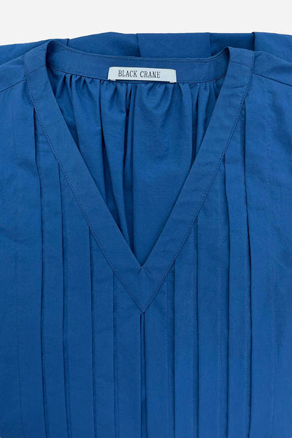 PLEATED V NECK DRESS (V-NECK) / BLUE / C-TVD13
