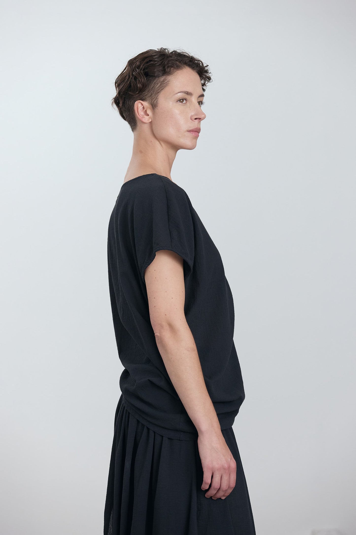 ASYMMETRIC TOP / SUMI BLACK