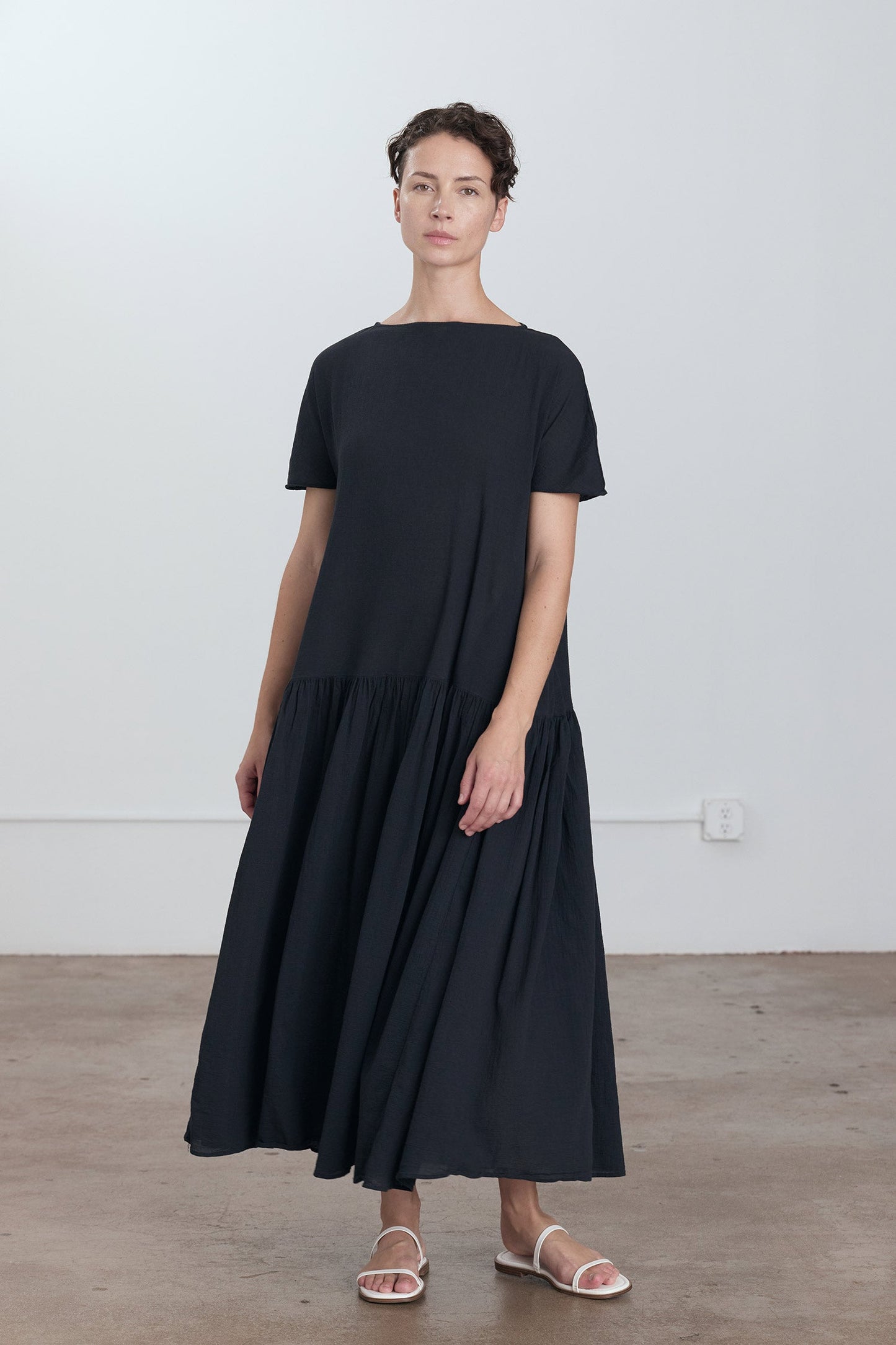 NEW EASY DRESS / SUMI BLACK – BLACK CRANE