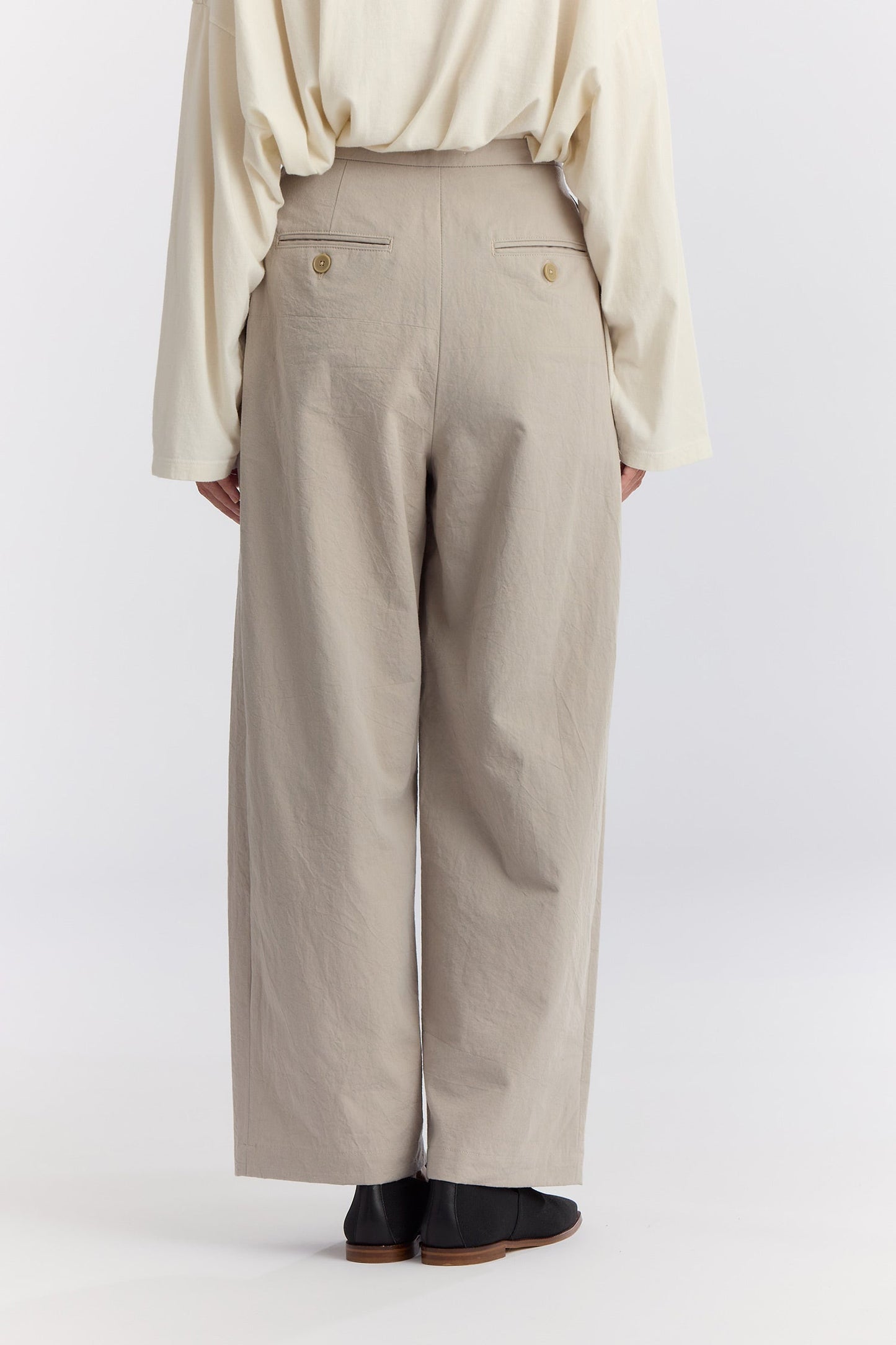 STRAIGHT TROUSERS / CEMENT