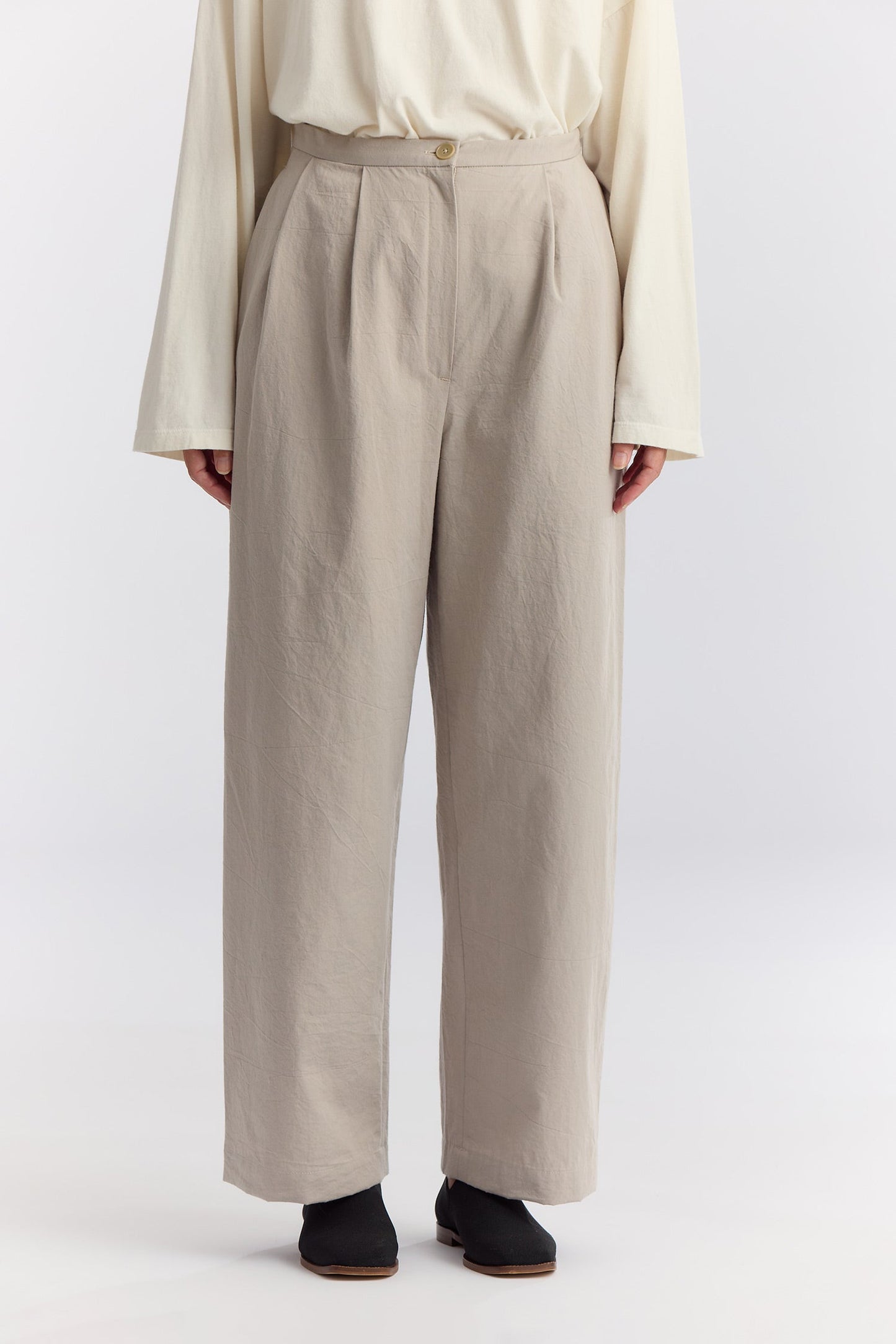 STRAIGHT TROUSERS / CEMENT