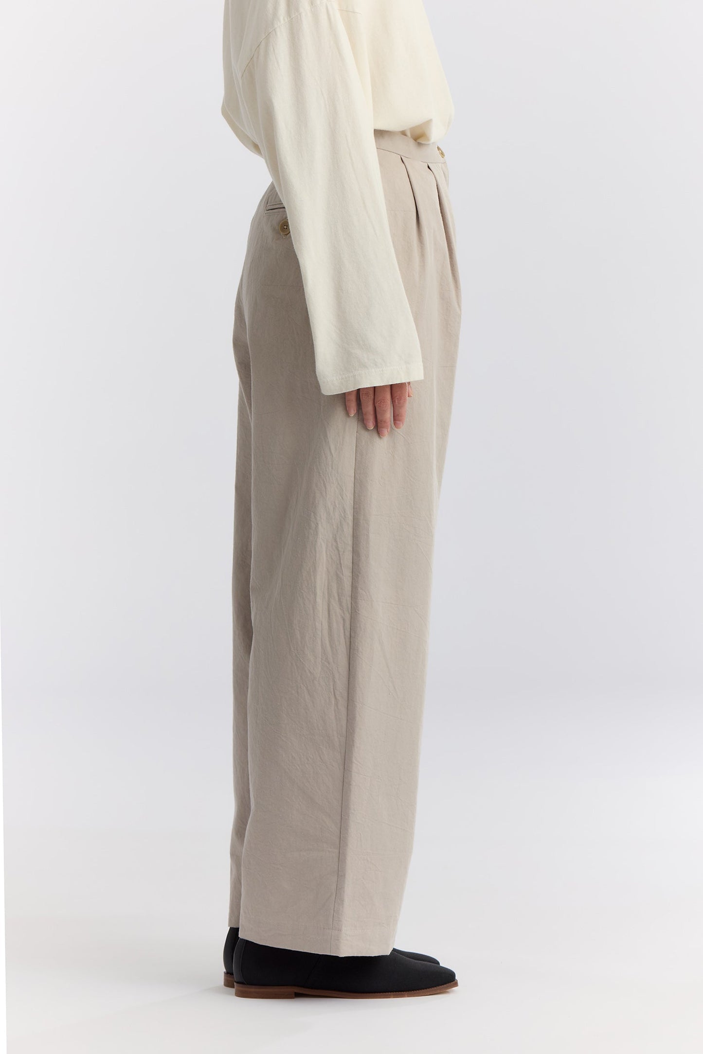 STRAIGHT TROUSERS / CEMENT