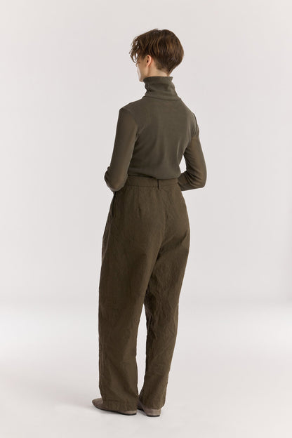 Crinkled trousers / Charcoal
Crinkled textured
Slightly wide silhouette
Slash pockets
60% Japanese Linen, 40% Japanese Cotton
Cold machine or hand wash, tumble dry low or dry flat, no bleach
Style Number: JC-LST07
Slightly oversized fit
Made in USA