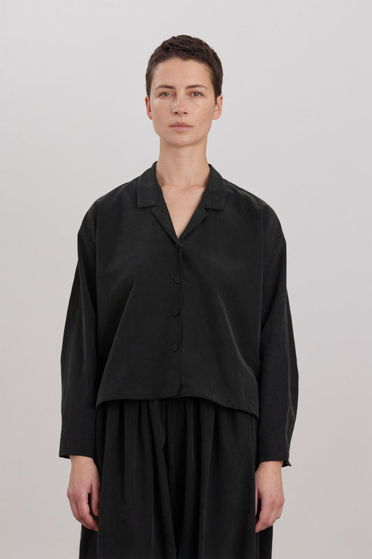 CROPPED L/S SHIRTS / BLACK