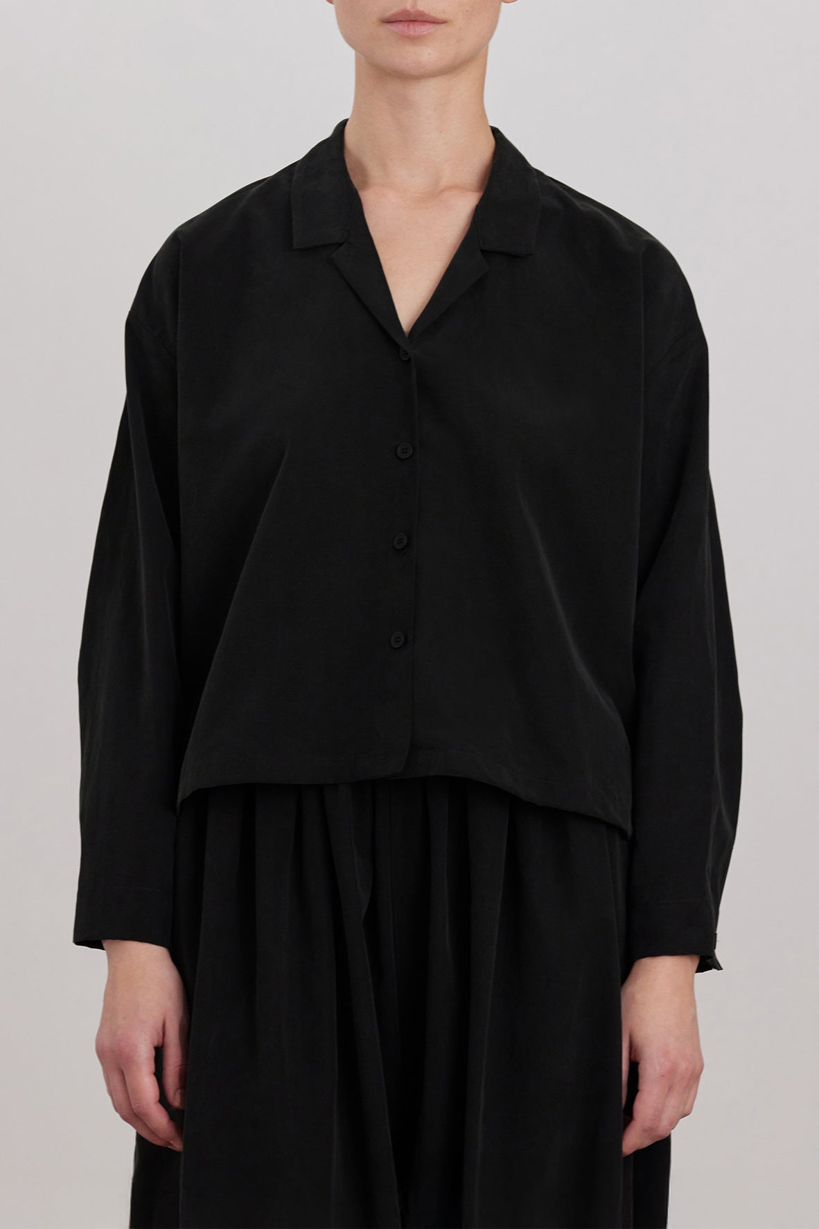 CUPRO BLOUSE / BLACK