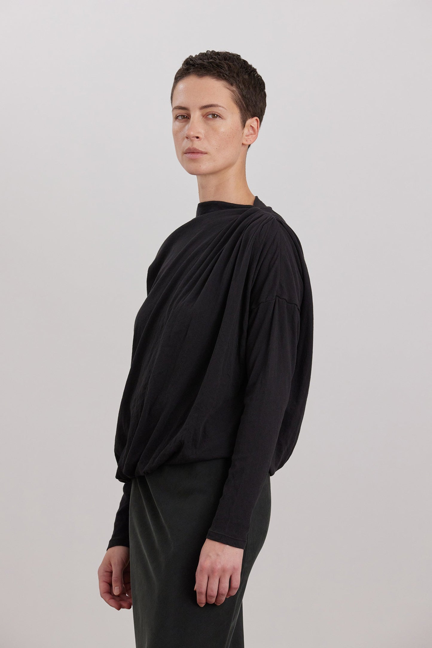 DOUBLE LAYER DRAPED TOP / BLACK