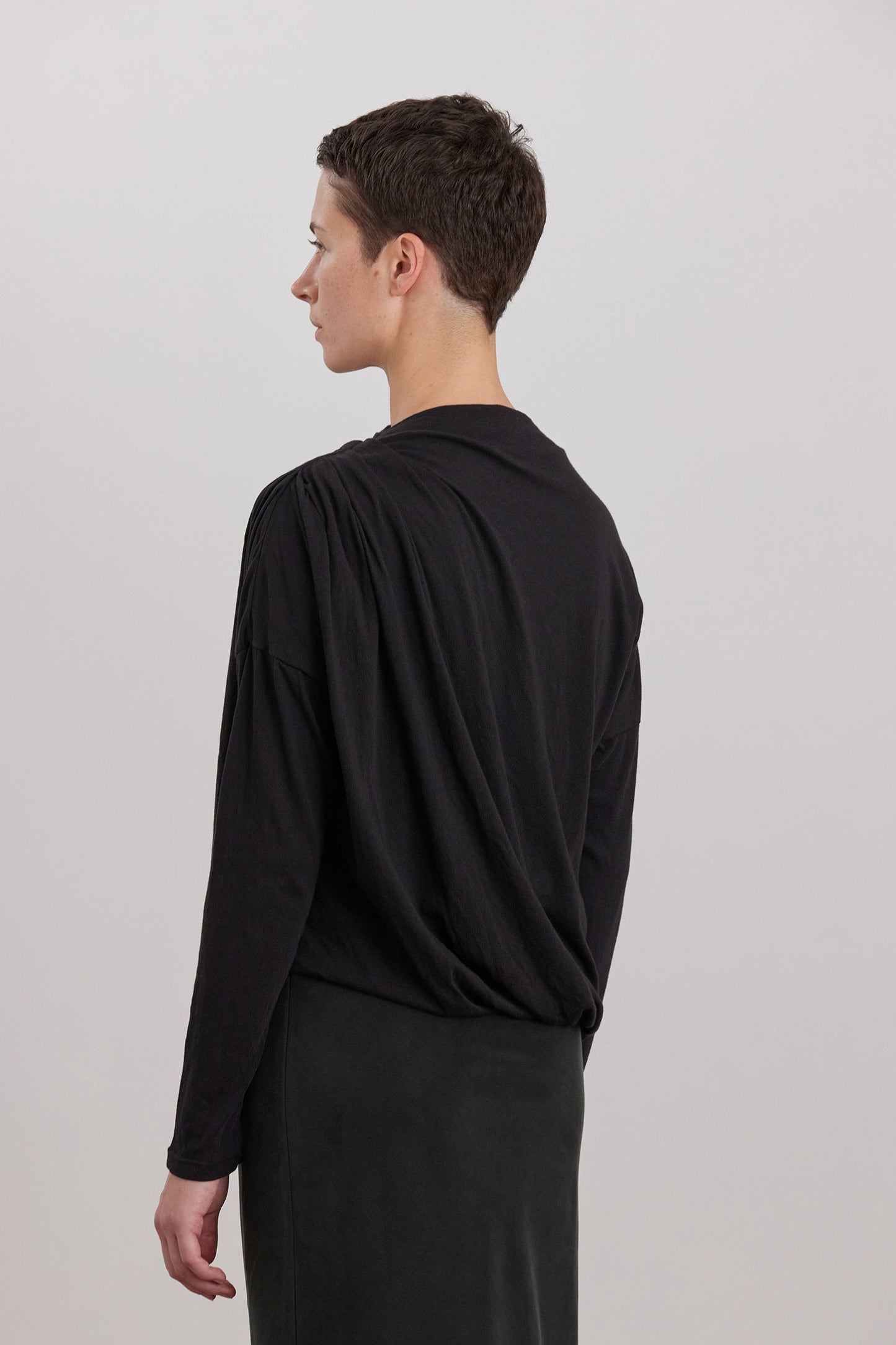 DOUBLE LAYER DRAPED TOP / BLACK