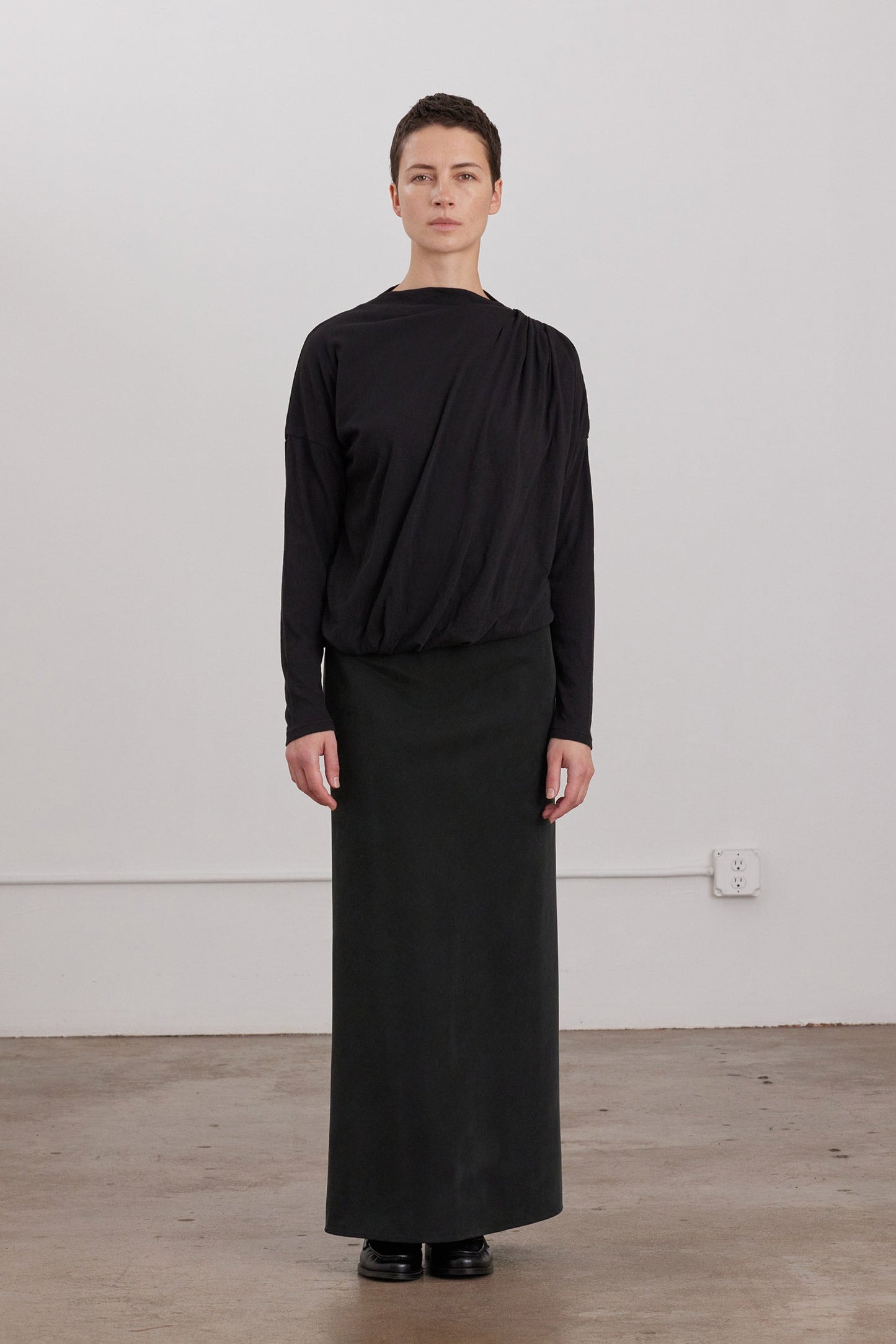 DOUBLE LAYER DRAPED TOP / BLACK