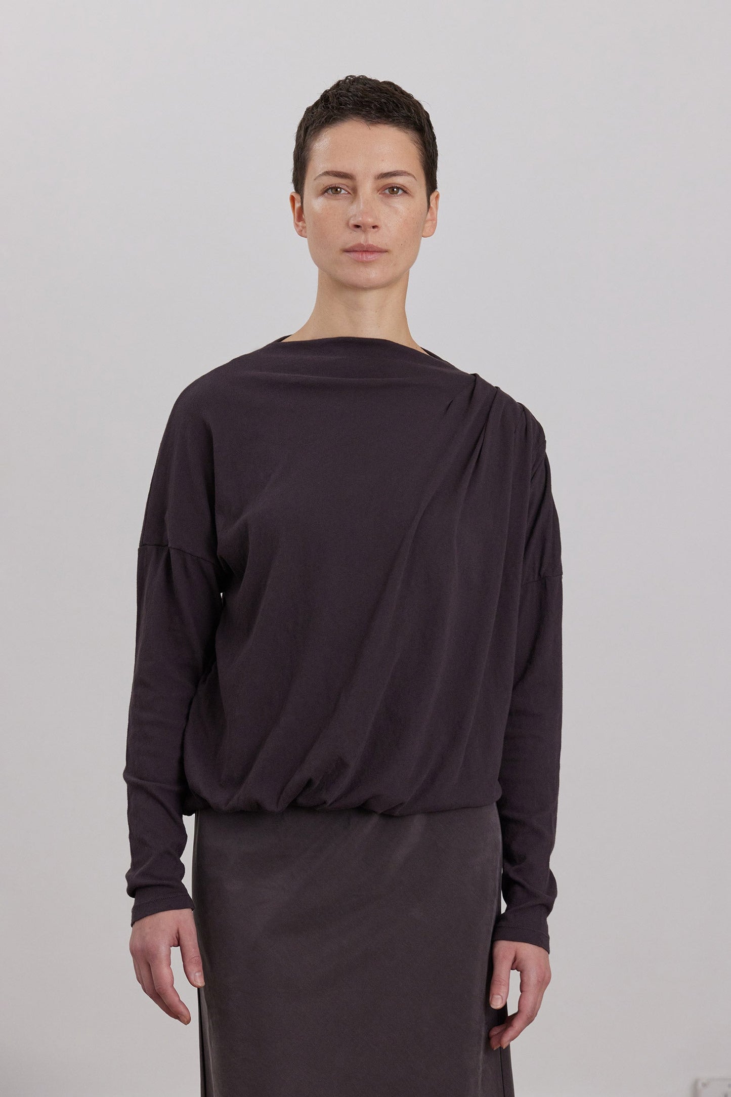 DOUBLE LAYER DRAPED TOP / DK. PLUM
