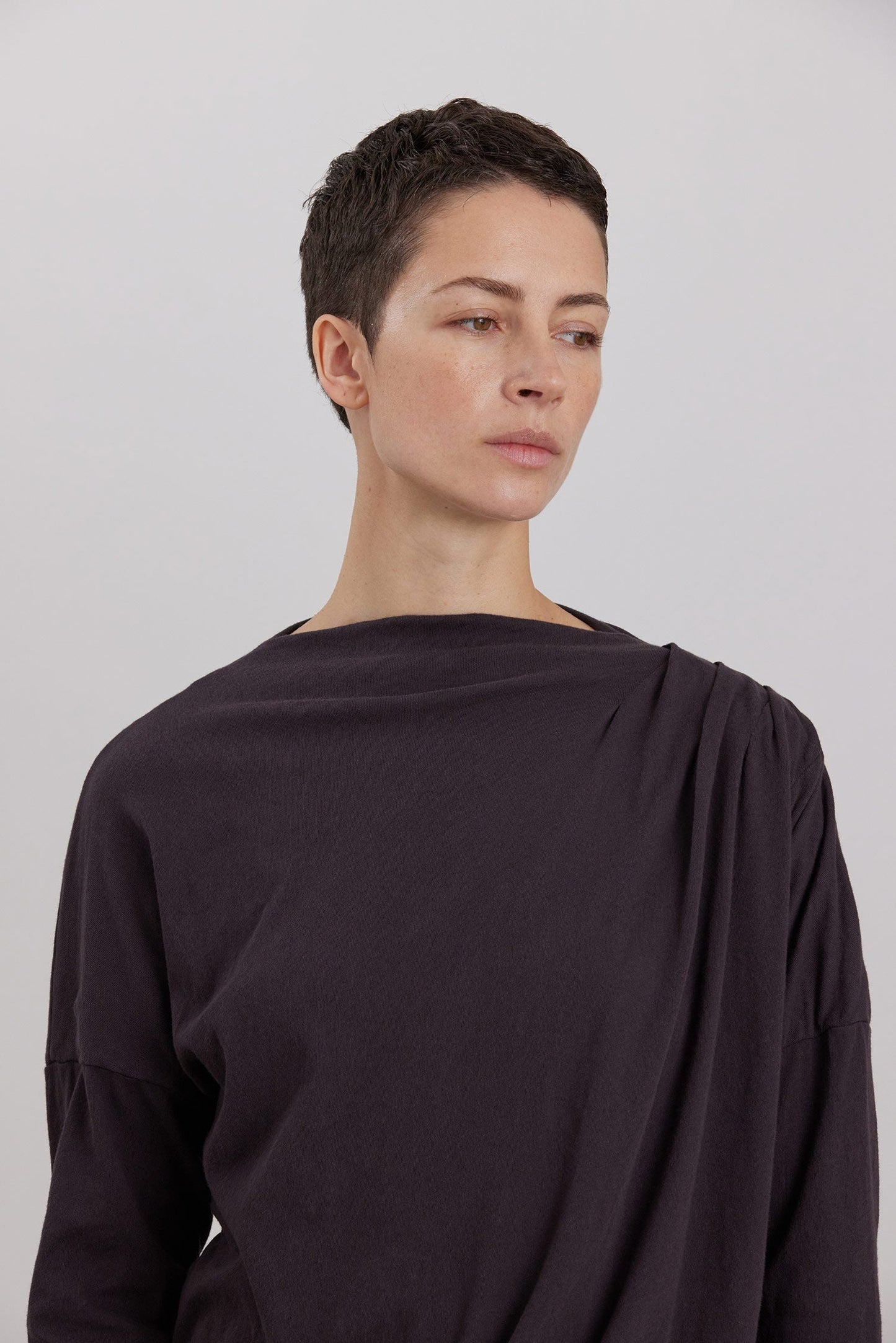 DOUBLE LAYER DRAPED TOP / DK. PLUM