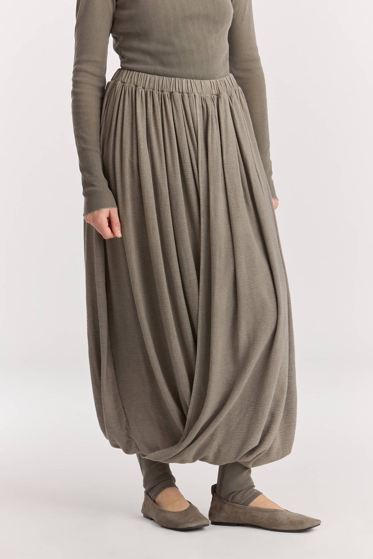 DOUBLE LAYERED DRAPY SKIRT / DK. STONE
Elasticized waistband
Shirred details across the waist
Double-layered
Textured 50% Rayon 50% Cotton
Cold machine or hand wash, tumble dry low or dry flat, no bleach
Style Number: RC-GS02
Relaxed fit
Made in USADOUBLE LAYERED DRAPY SKIRT / DK. STONE
Elasticized waistband
Shirred details across the waist
Double-layered
Textured 50% Rayon 50% Cotton
Cold machine or hand wash, tumble dry low or dry flat, no bleach
Style Number: RC-GS02
Relaxed fit
Made in USA