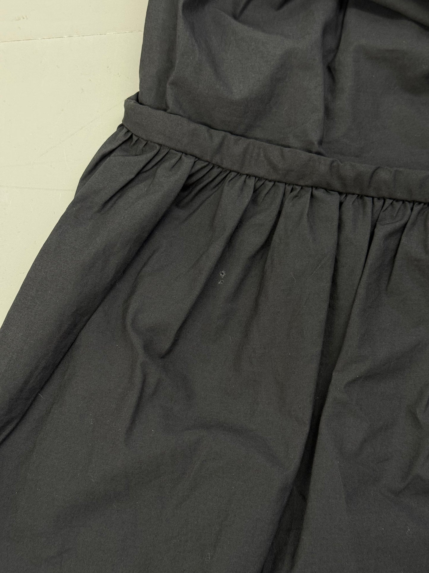 PLEATED V NECK DRESS / BLACK / C-TVD13 (Small Repair)