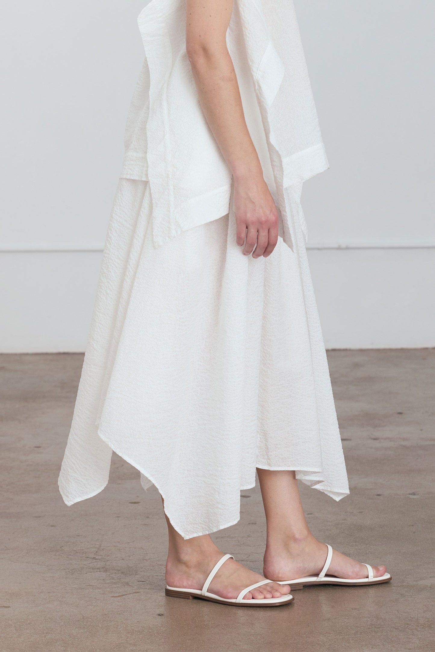 PAPER SKIRT / WHITE