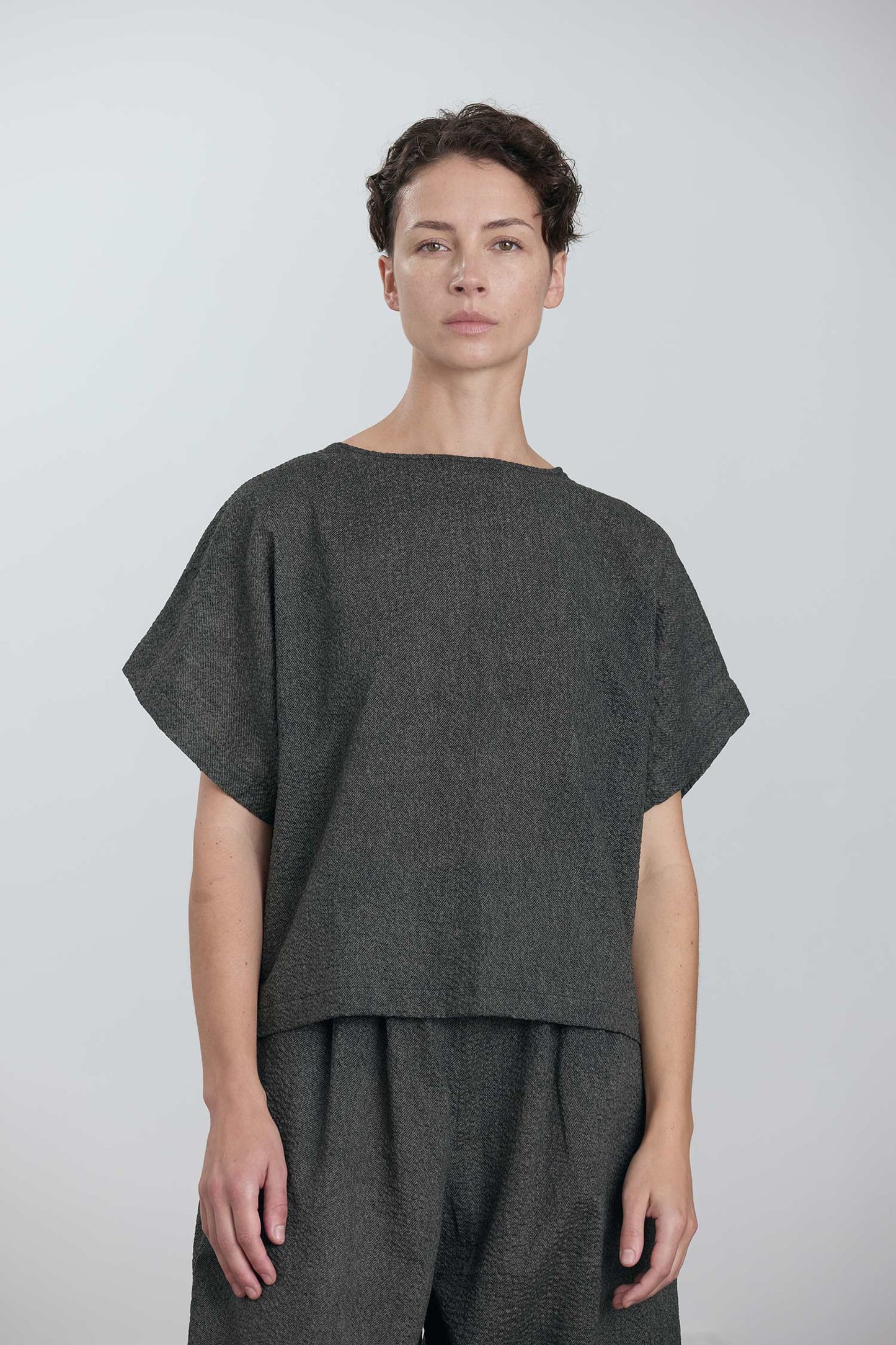 BOXED TOP / STEEL