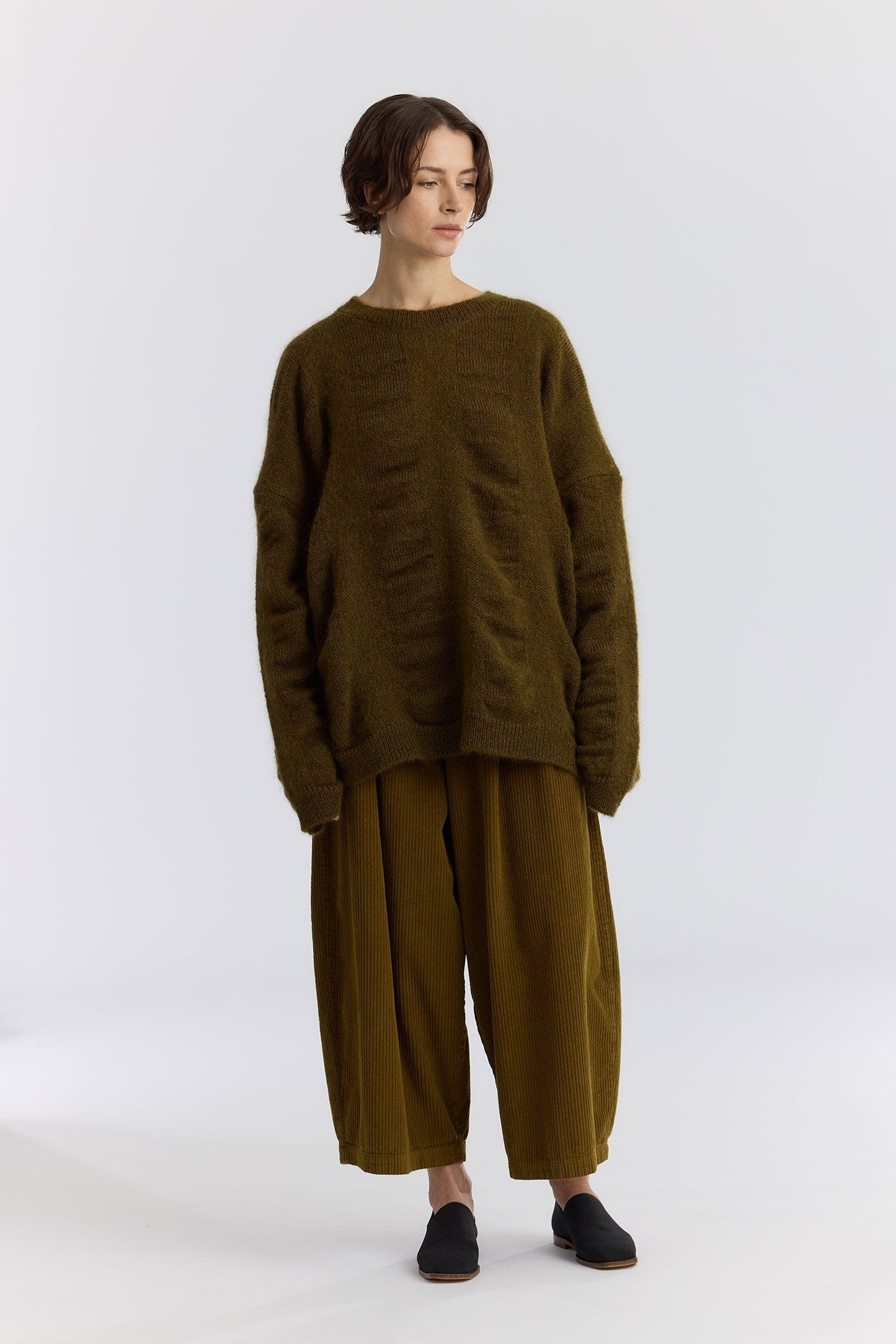 WATERFALL OVERSIZED SWEATER / DK. OLIVE