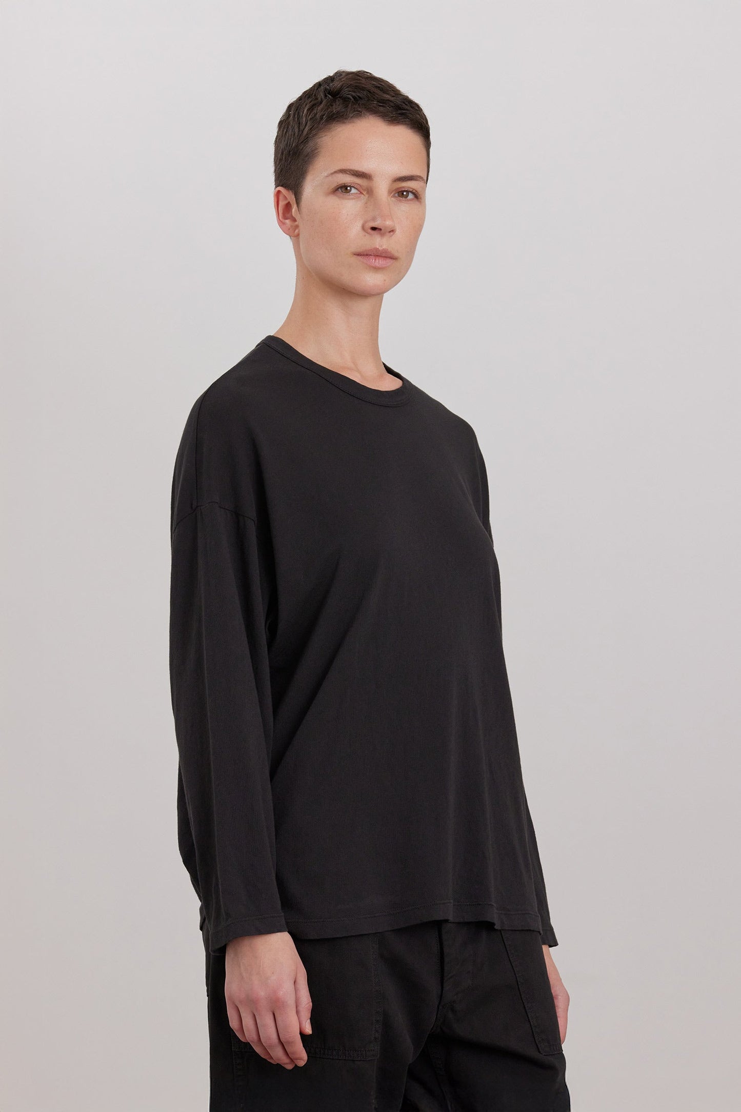 ORGANIC COTTON LOOSE FIT LONG SLEEVE / BLACK