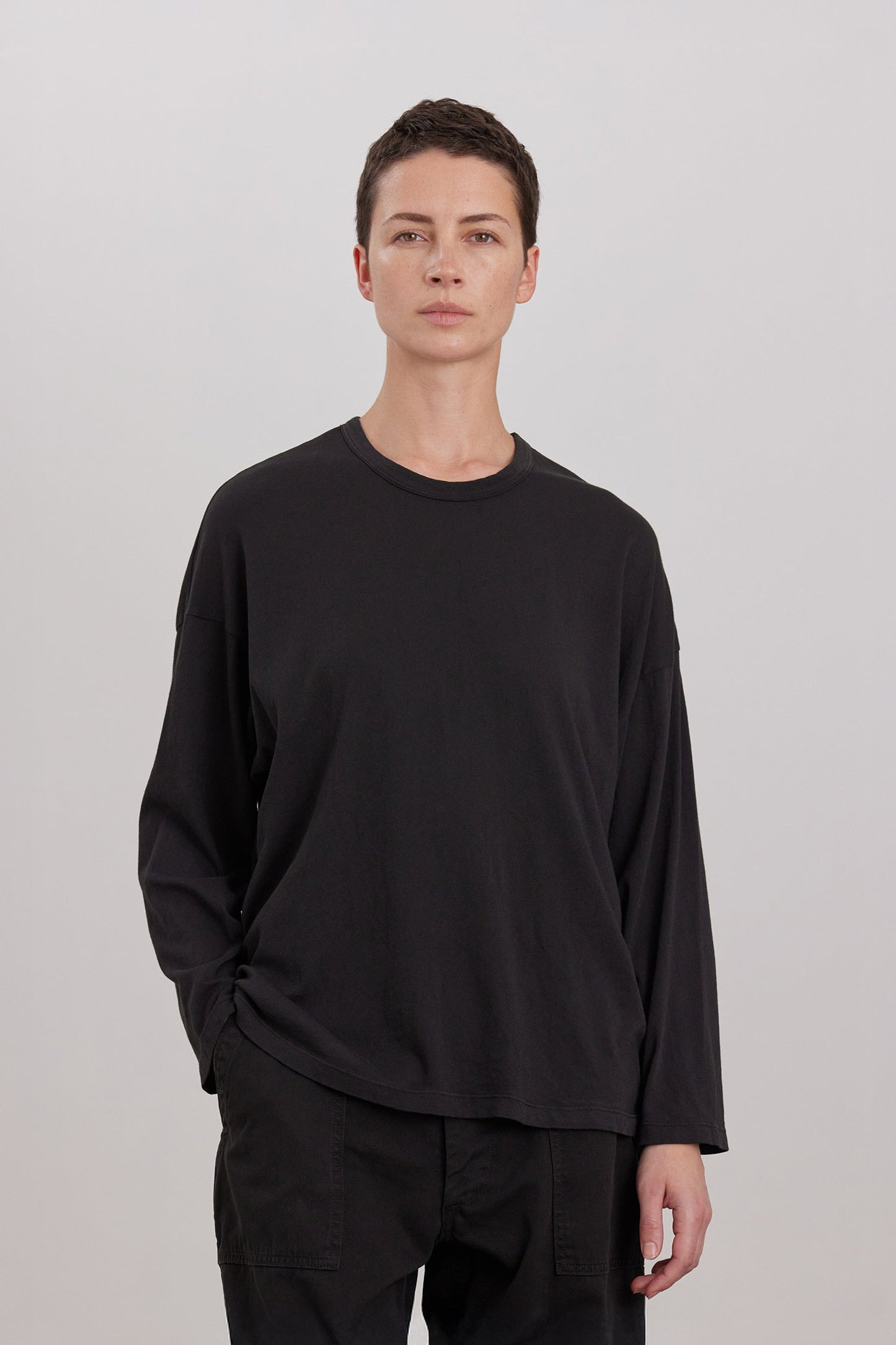 ORGANIC COTTON LOOSE FIT LONG SLEEVE / BLACK