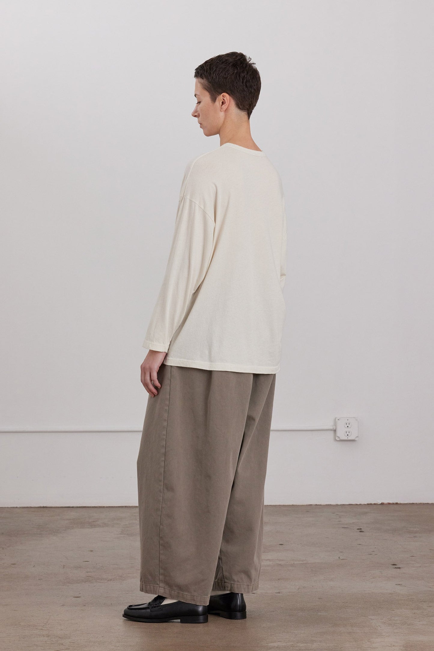 ORGANIC COTTON LOOSE FIT LONG SLEEVE / WHITE