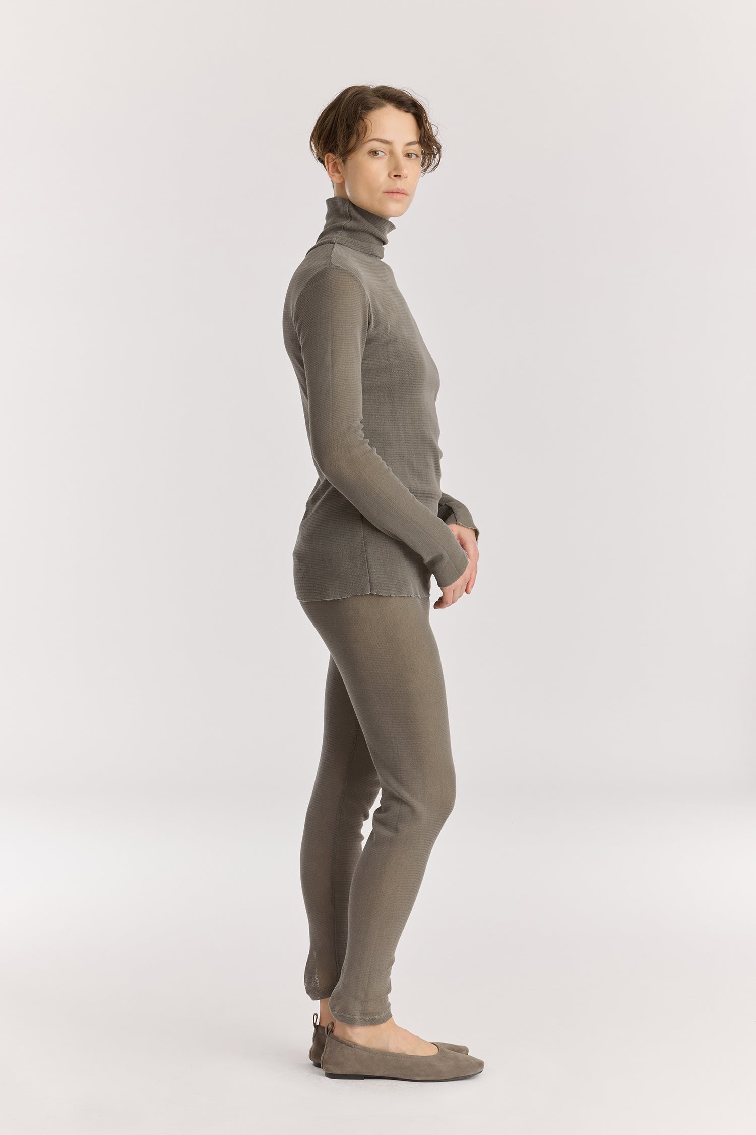 MESH LEGGINGS / DK. STONE
Elasticized waistband
100% cotton mesh
Cold machine or hand wash, tumble dry low in a mesh bag or dry flat, no bleach
Style Number: MC-LG05
Regular fit
MADE IN USA
