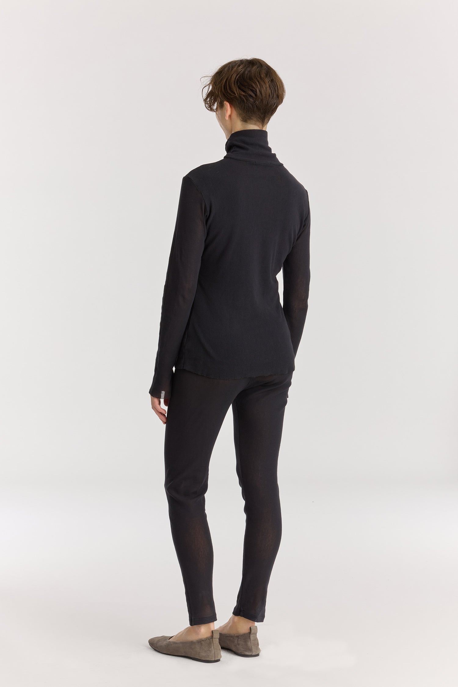 MESH LEGGINGS / BLACK
Elasticized waistband
100% cotton mesh
Cold machine or hand wash, tumble dry low in a mesh bag or dry flat, no bleach
Style Number: MC-LG05
Regular fit
MADE IN USA